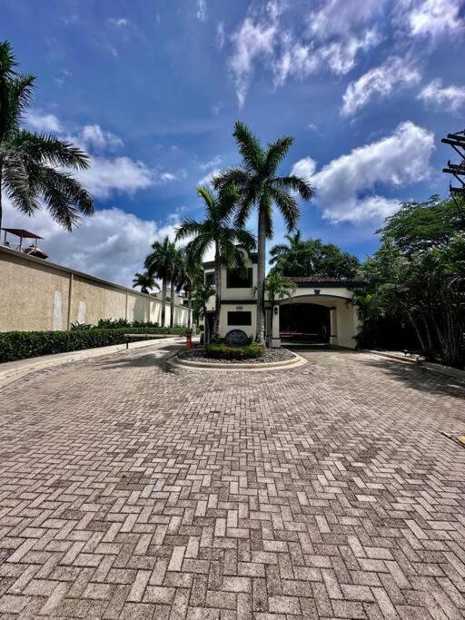 Palmas de Tamarindo Resort, 304E