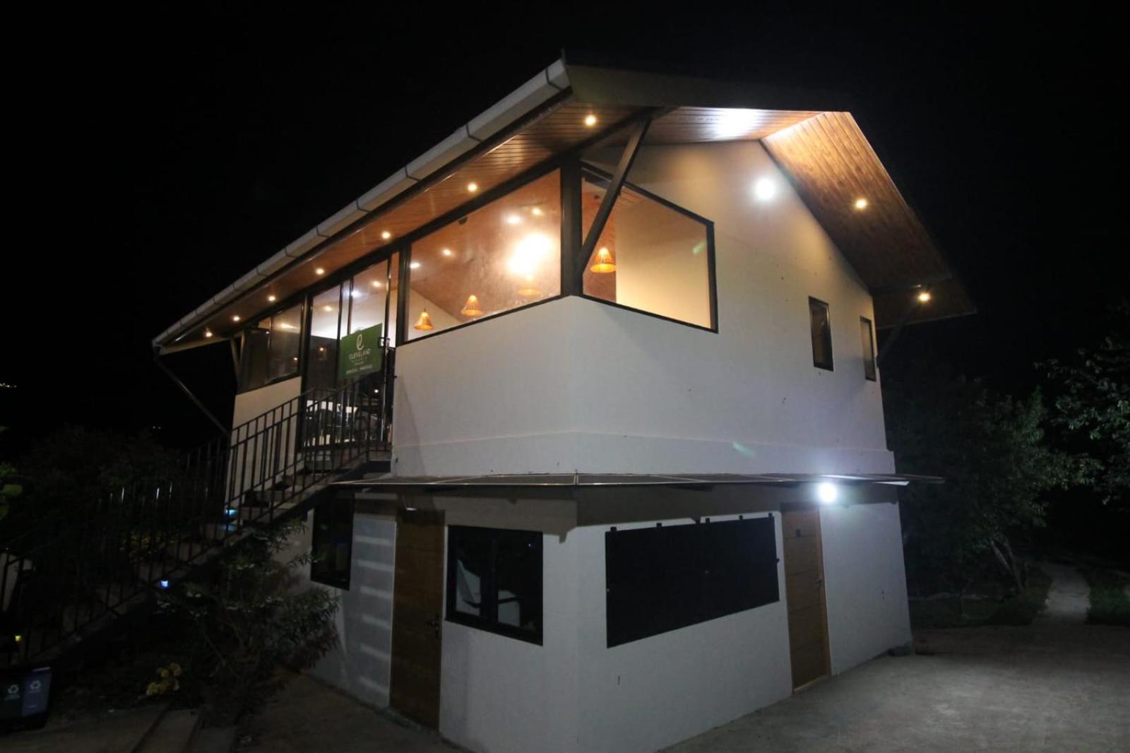 Cleveland Resorts Kanthalloor