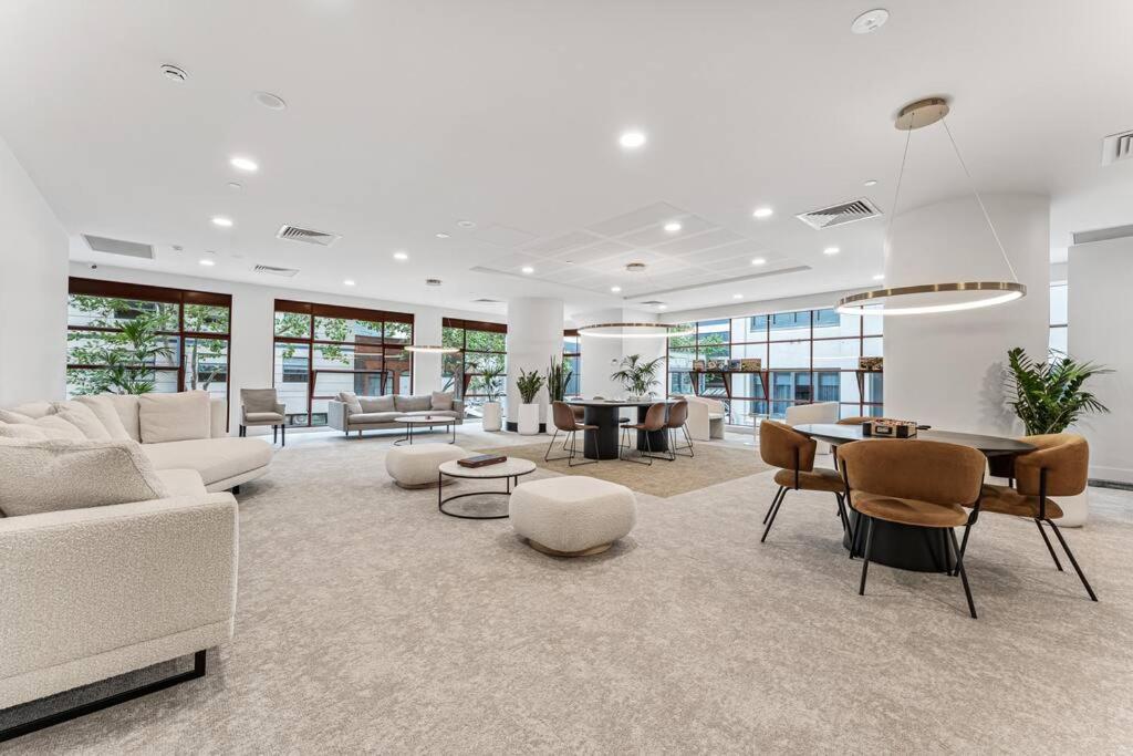 Everly-Luxurious sky homes-2B1B