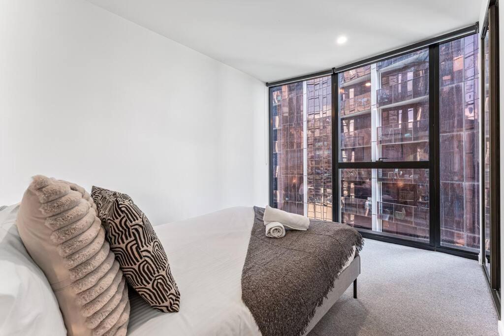 Everly-Luxurious sky homes-2B1B