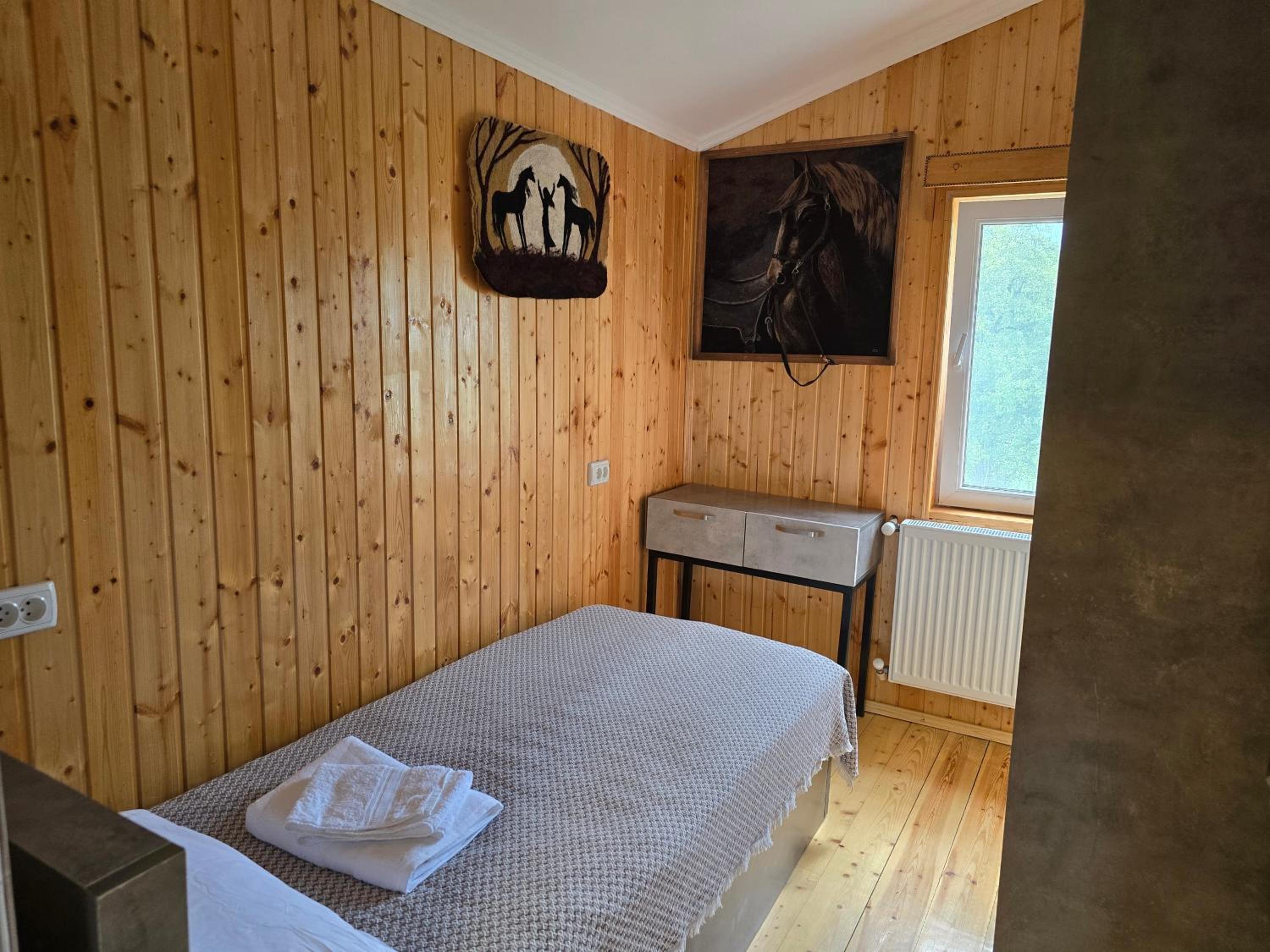 Dariani Cottage