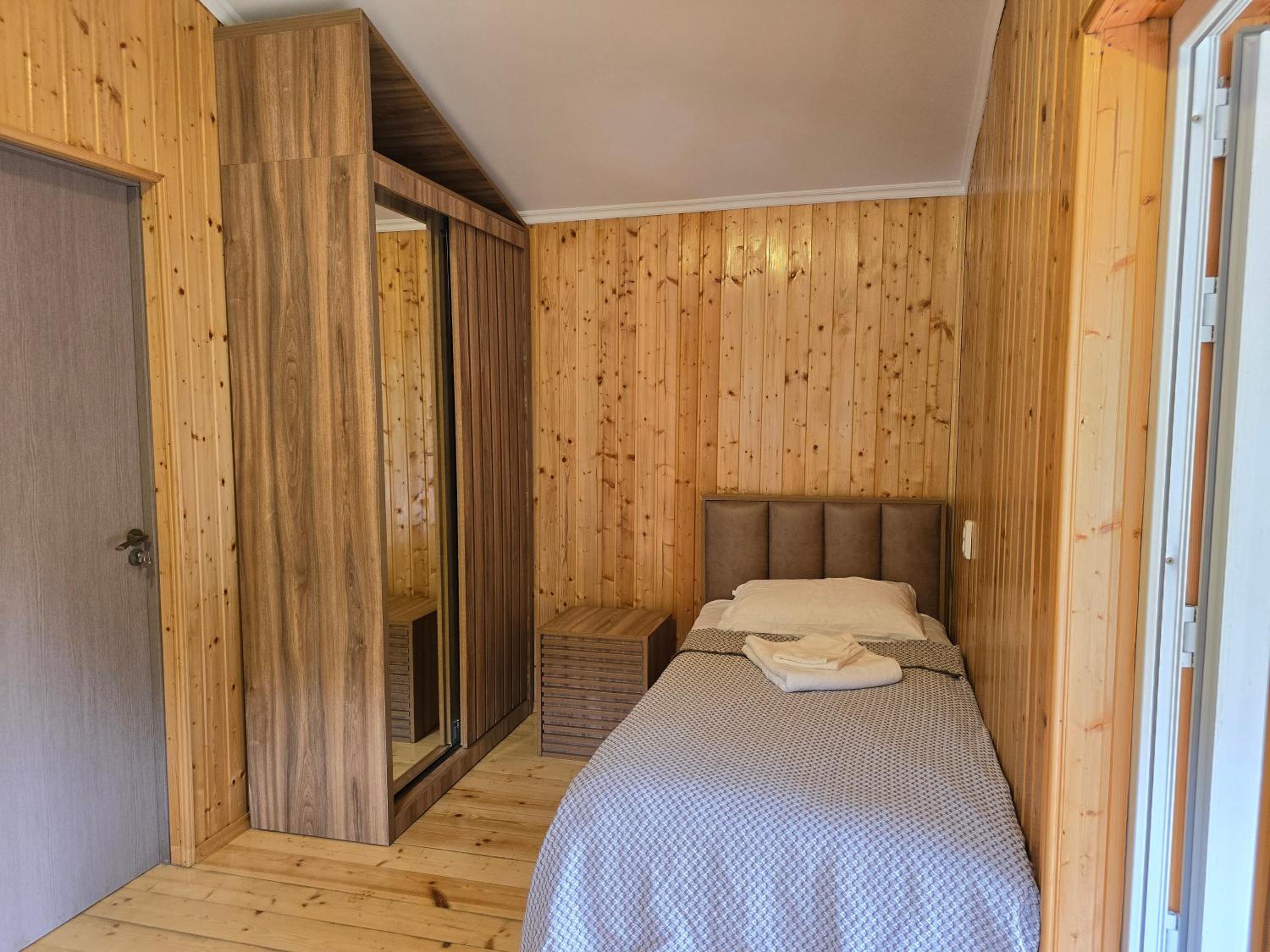 Dariani Cottage