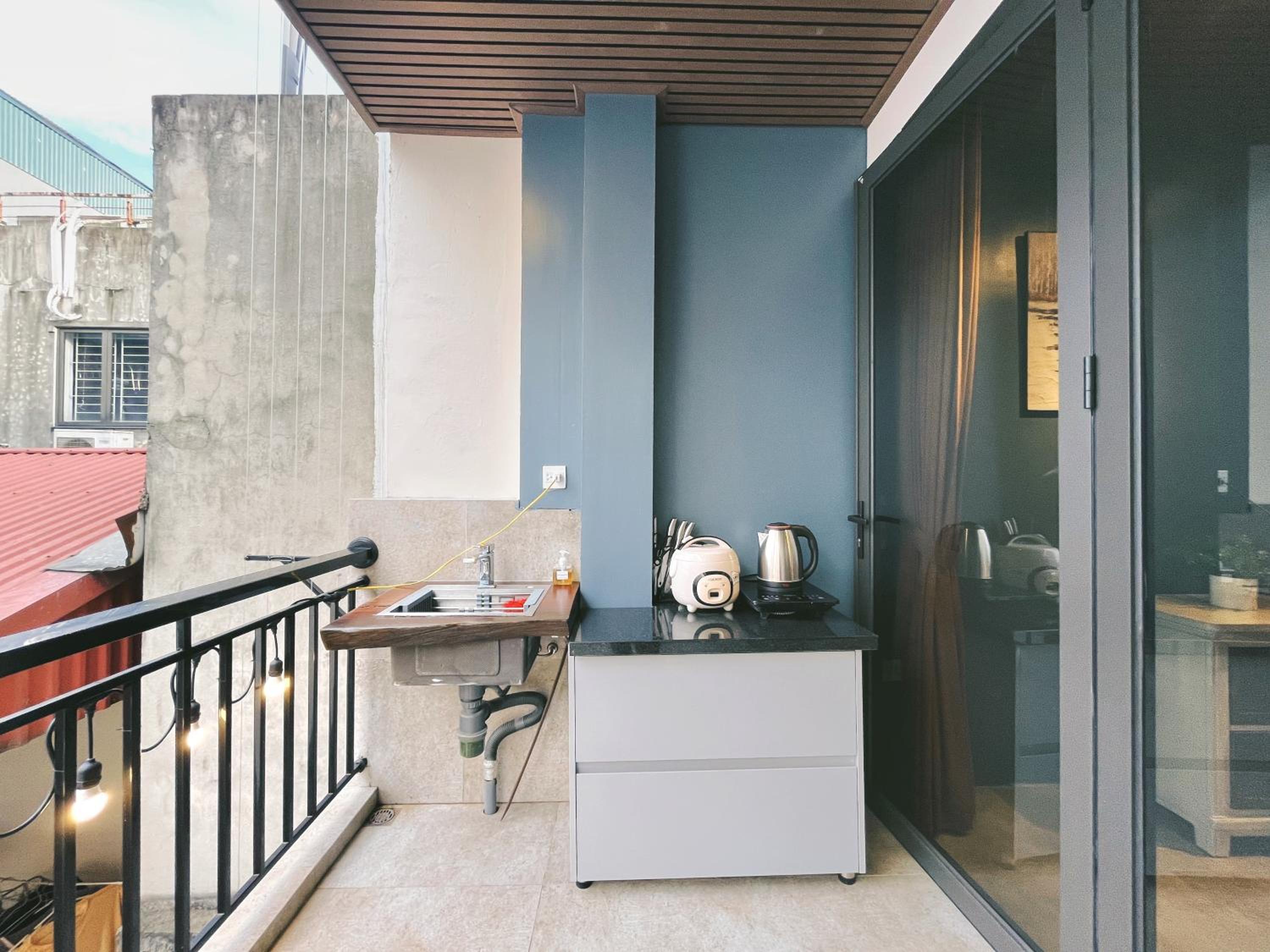 balance & terrace