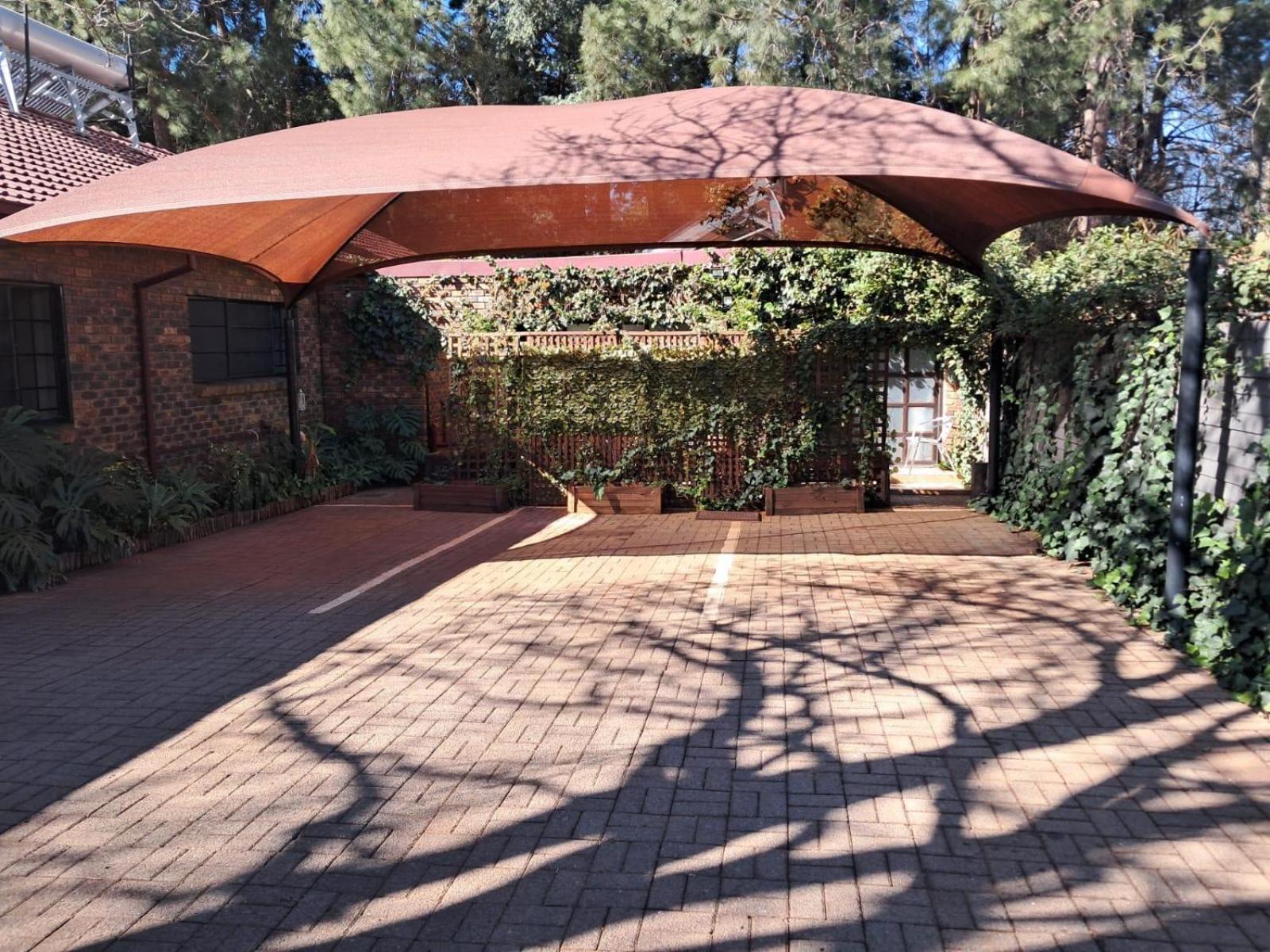 8 Soenie Avenue Self-Catering