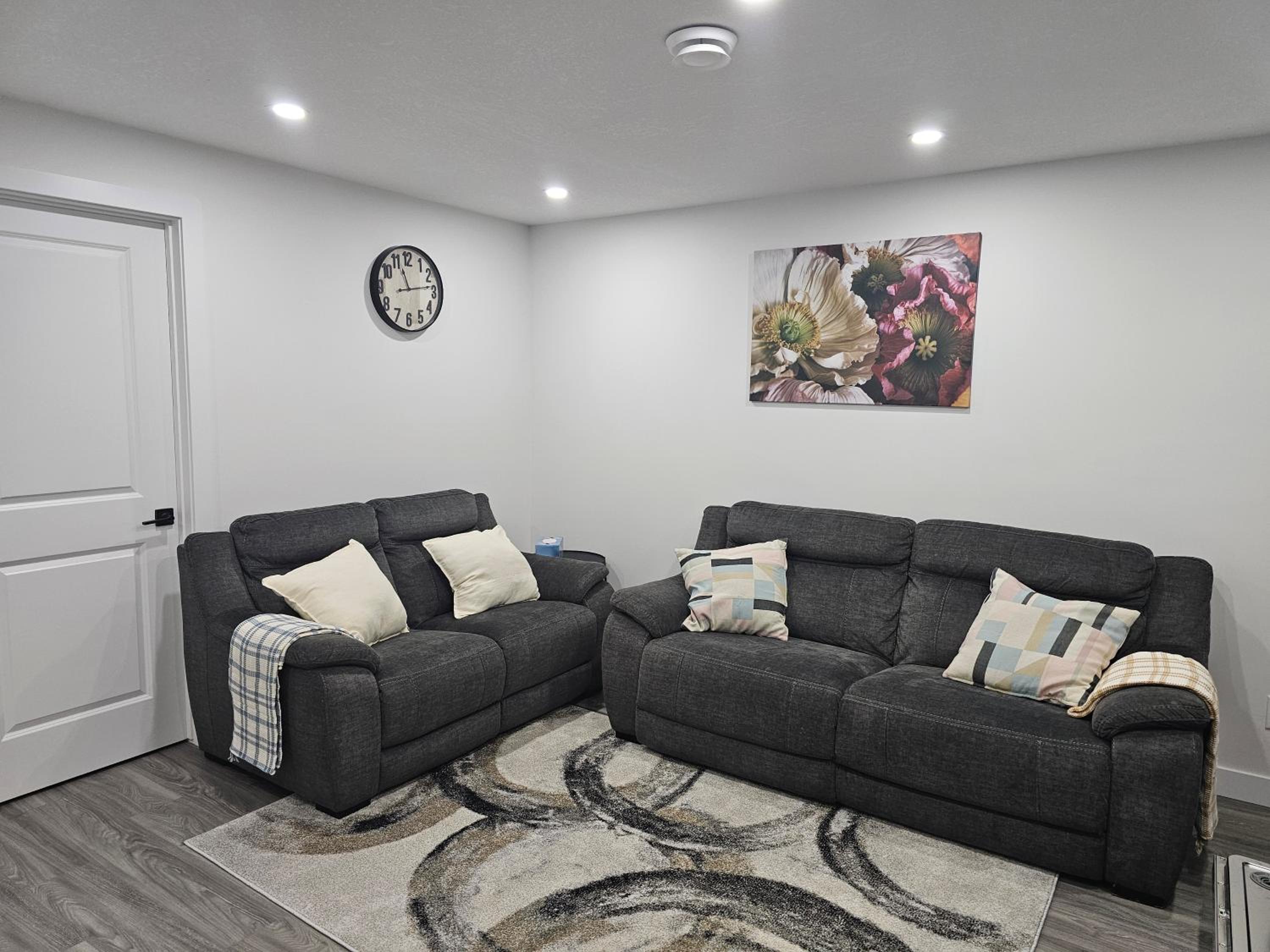 Lovely 2 Bedroom Suite in Calgary