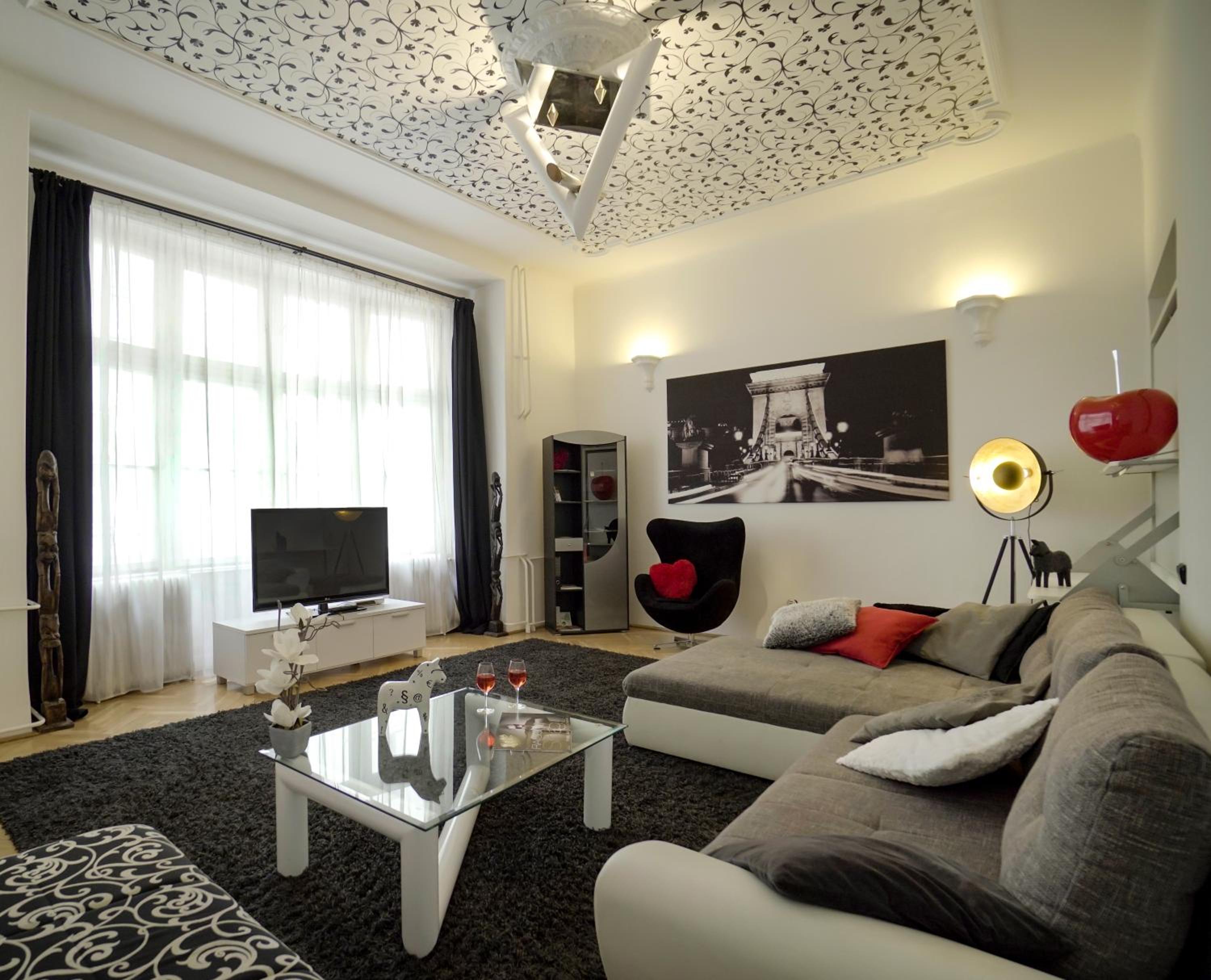 Phoenix Apartment