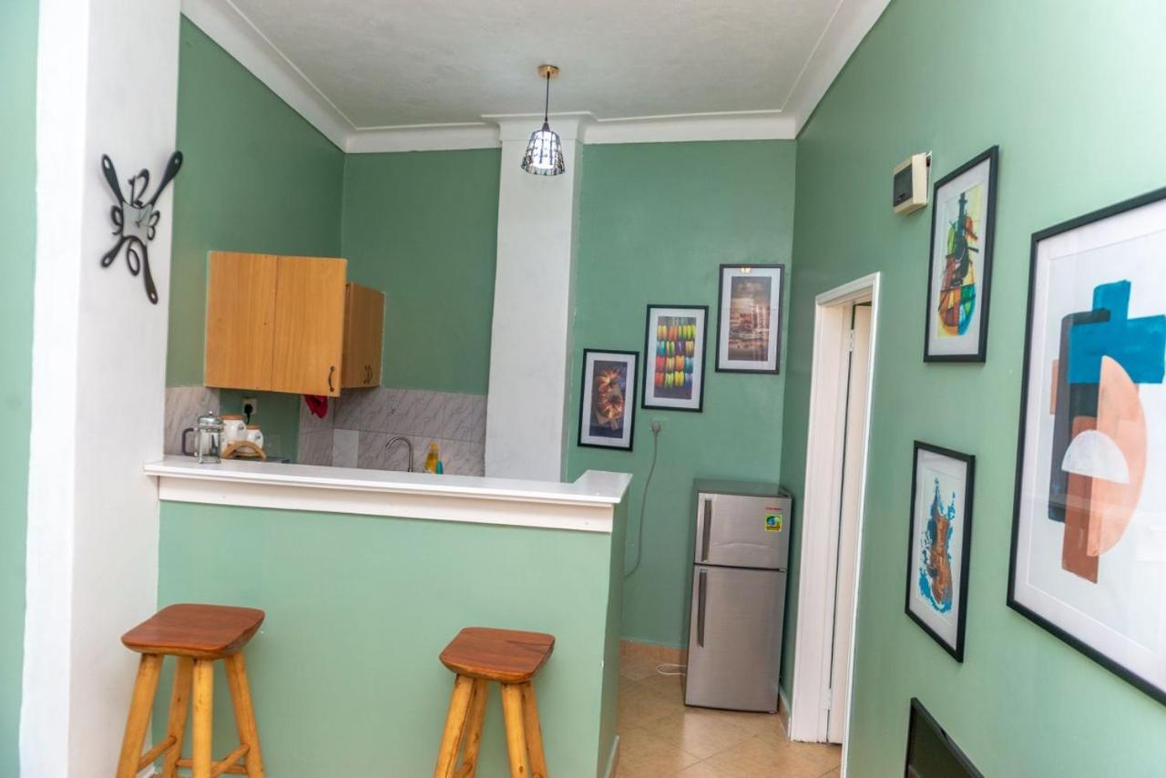 Small cozy house view 5