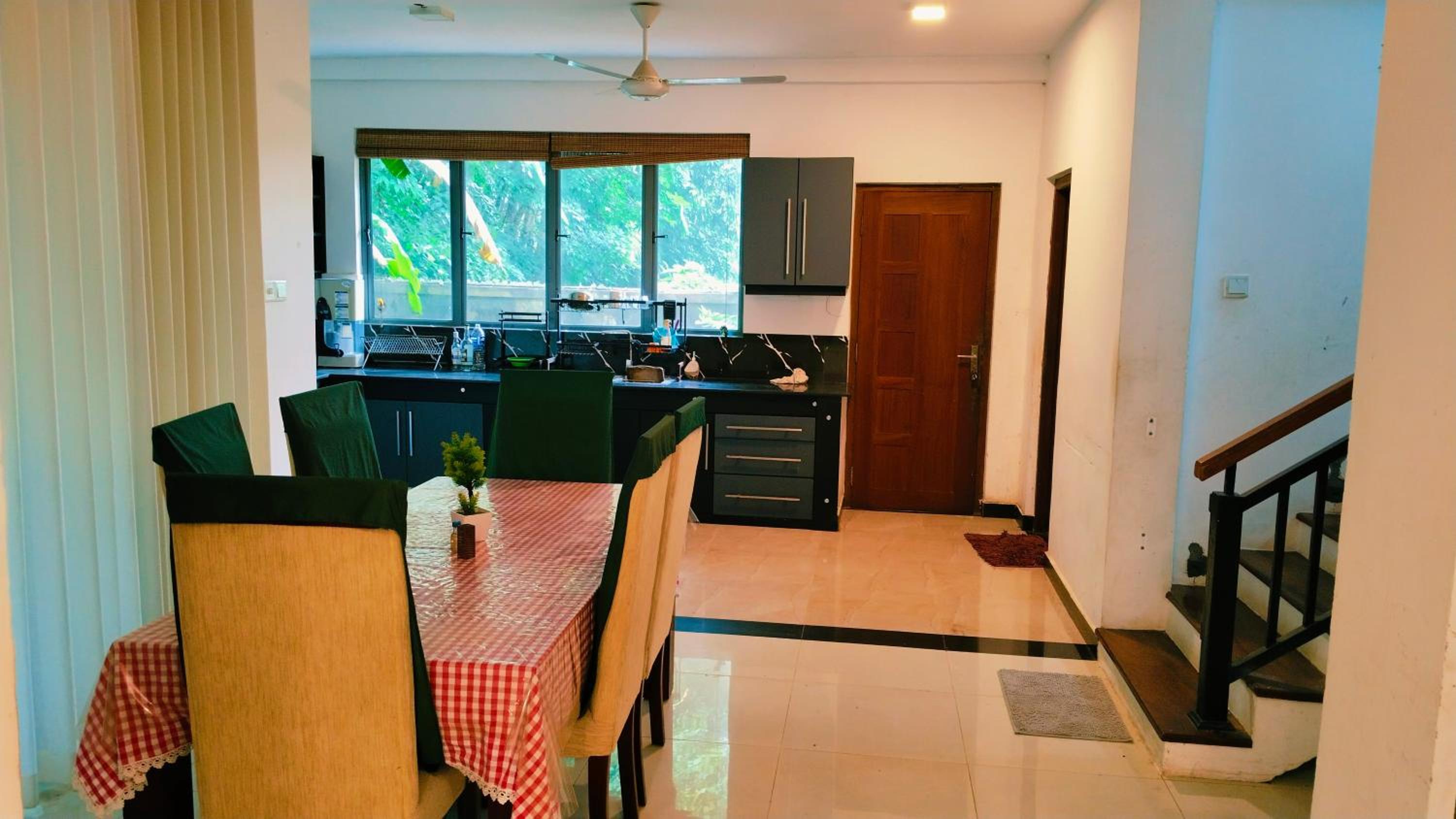 Holiday Home Kadawatha