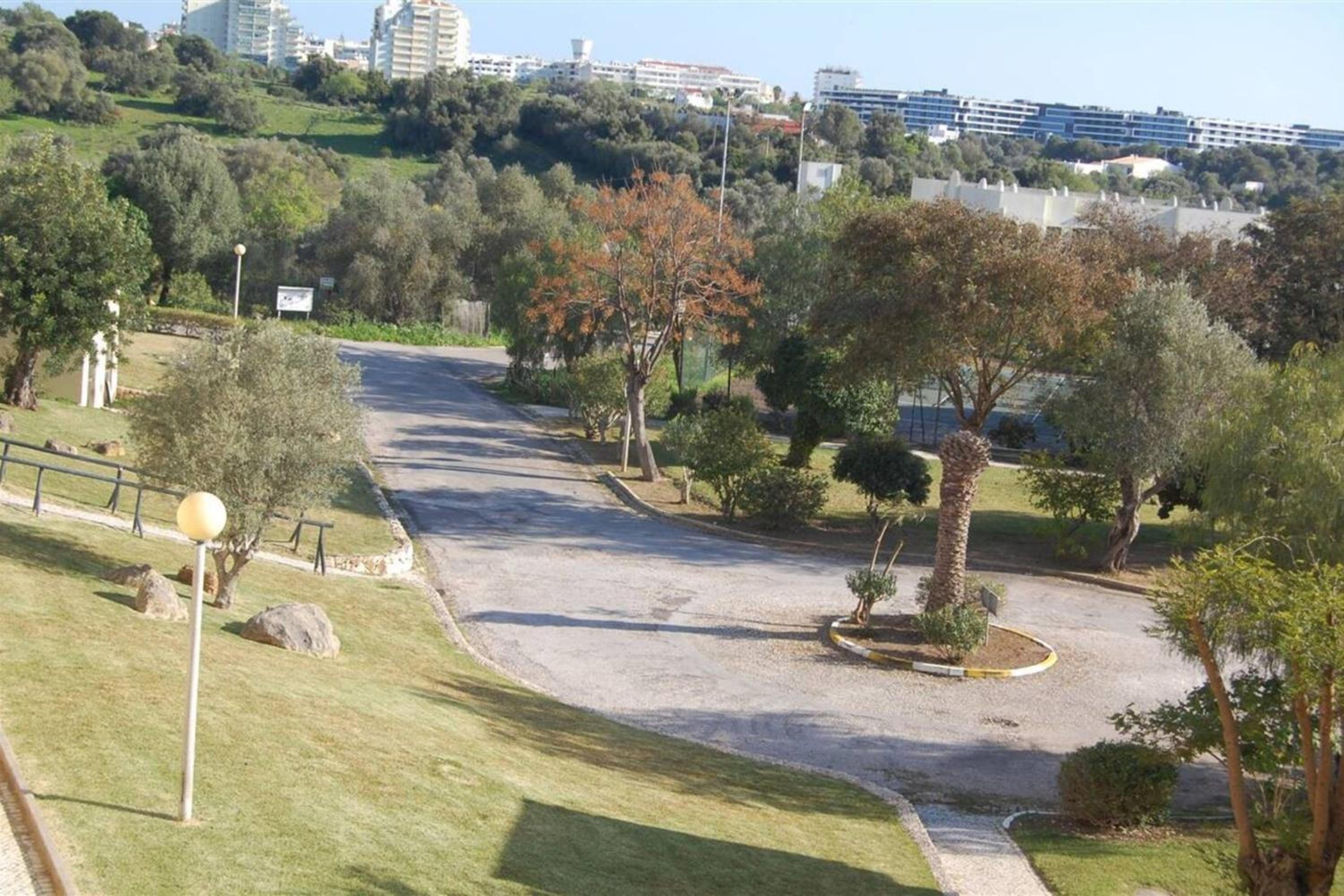 Modern Apartment in Alvor with Shared Pool (70 m²) view 3