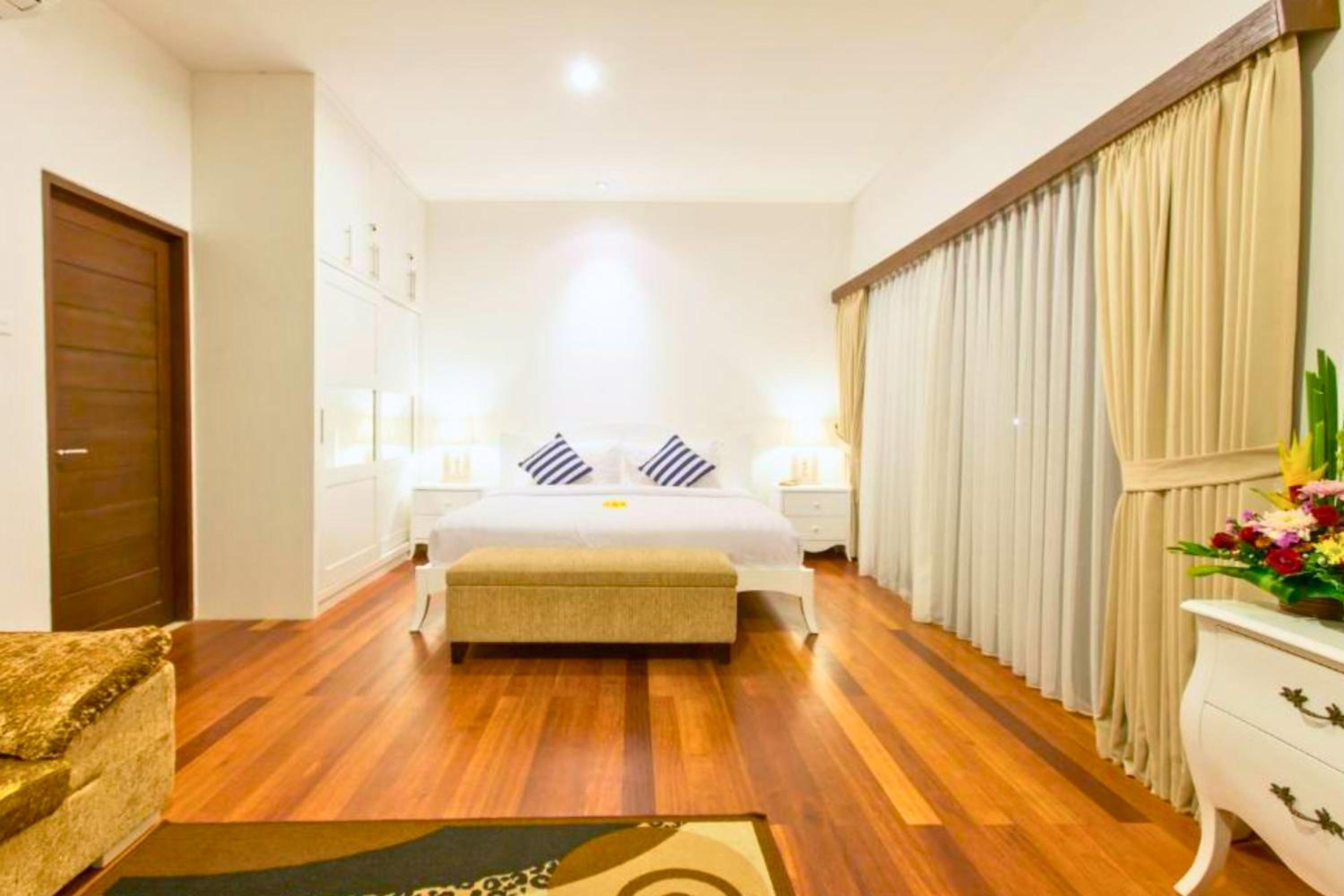 Darion 3 BR Private Pool Villa view 2