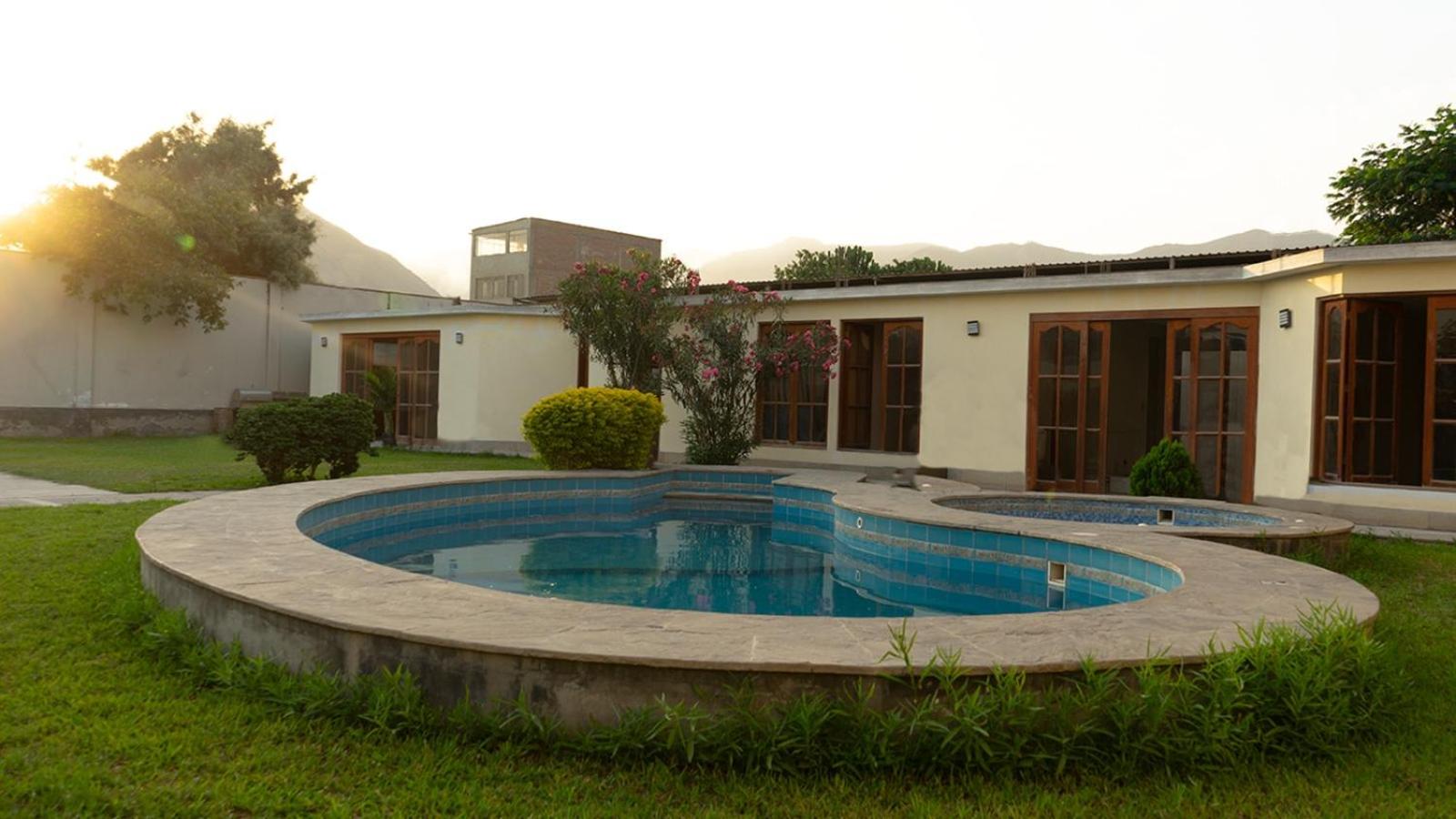 Casa Grande de Campo en Huachipa