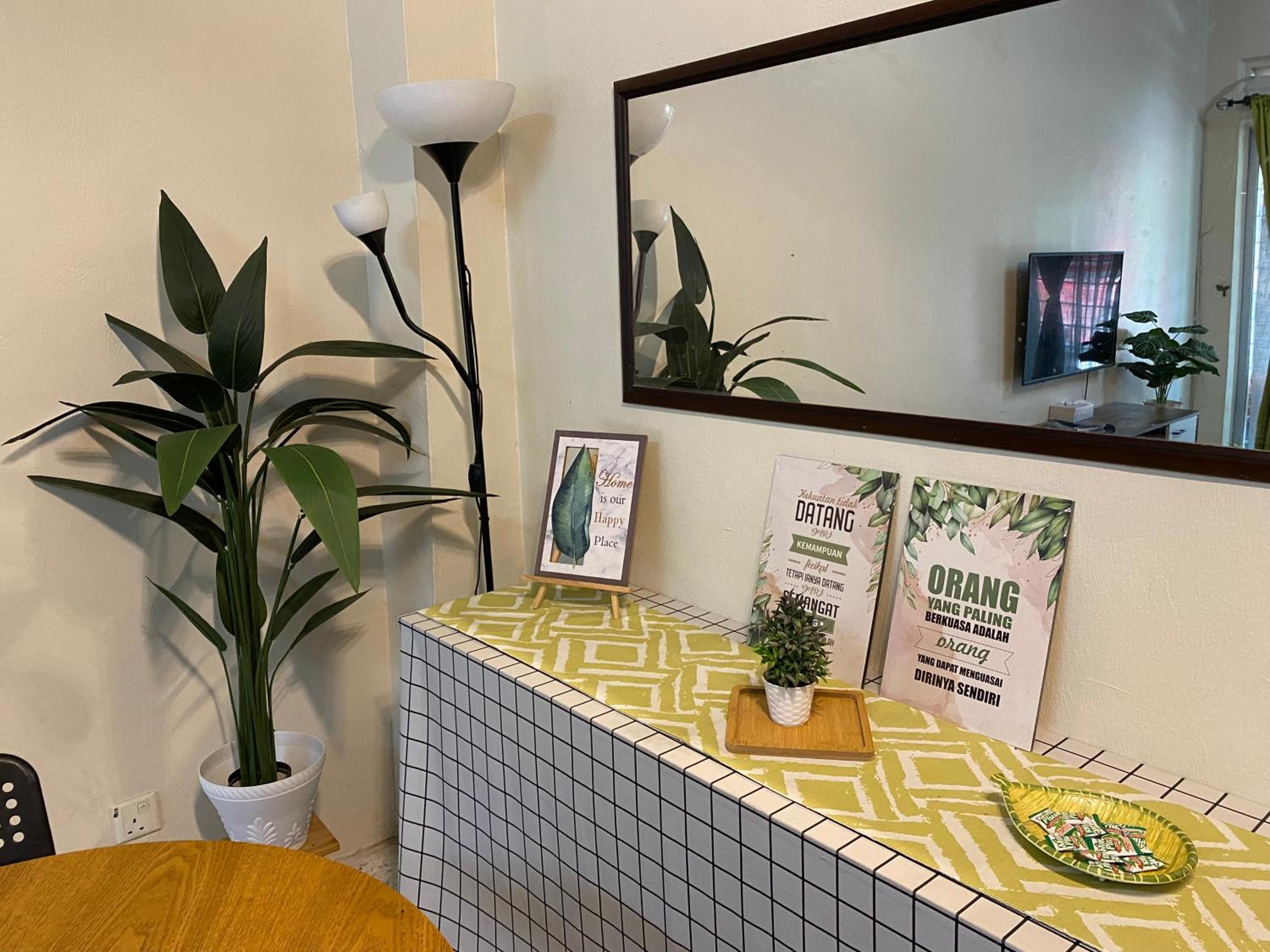 Tulip Hijau Homestay - Bukit Beruntung - 4Bedrooms