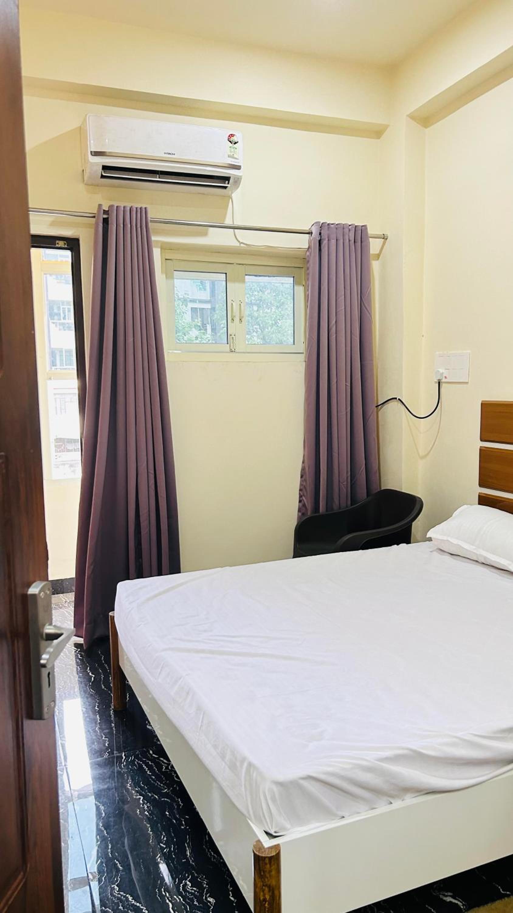 Himaksh Homestay