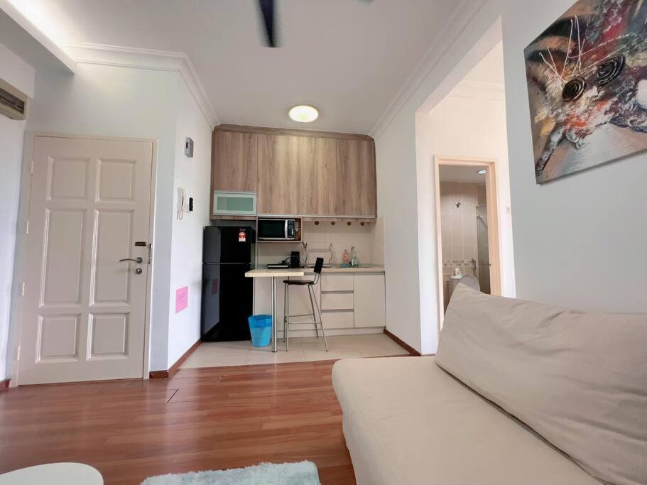 Comfy Studio Casa Mutiara, Near LRT Hang Tuah & Lalaport