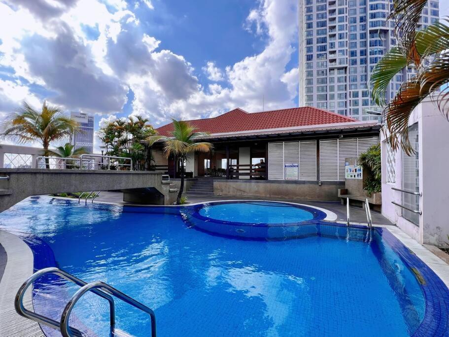 Comfy Studio Casa Mutiara, Near LRT Hang Tuah & Lalaport
