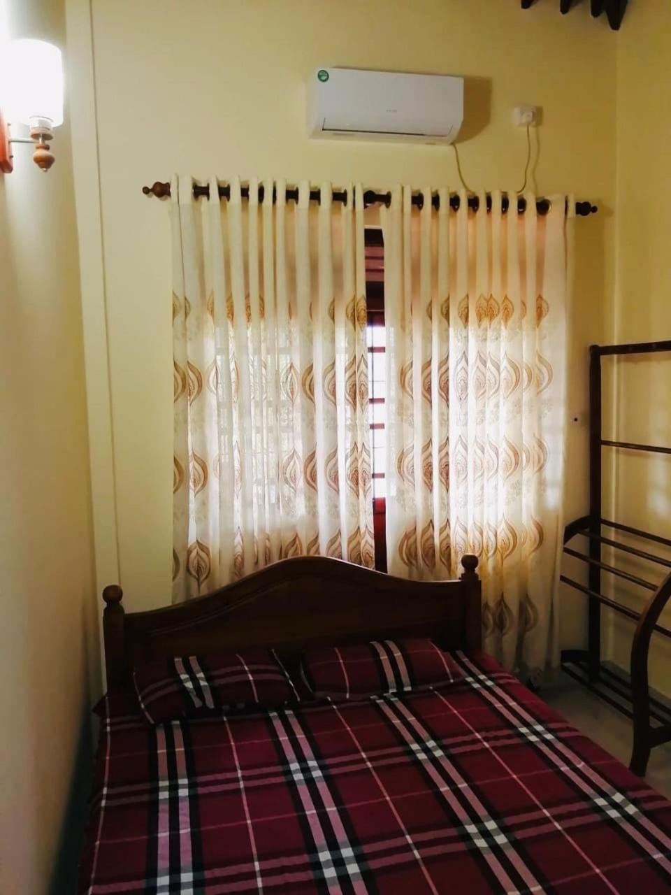 Navarathna Villa, Matale view 3