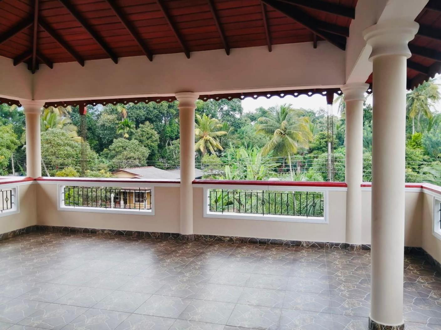 Navarathna Villa, Matale view 4