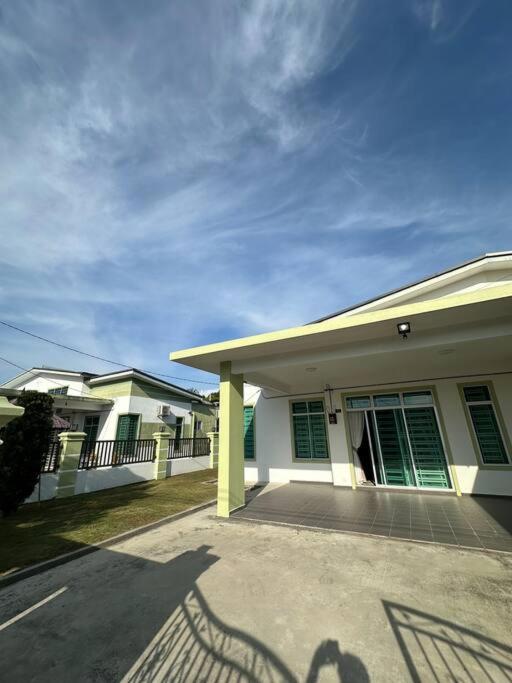 La Familia Villa Muar Town photo 3