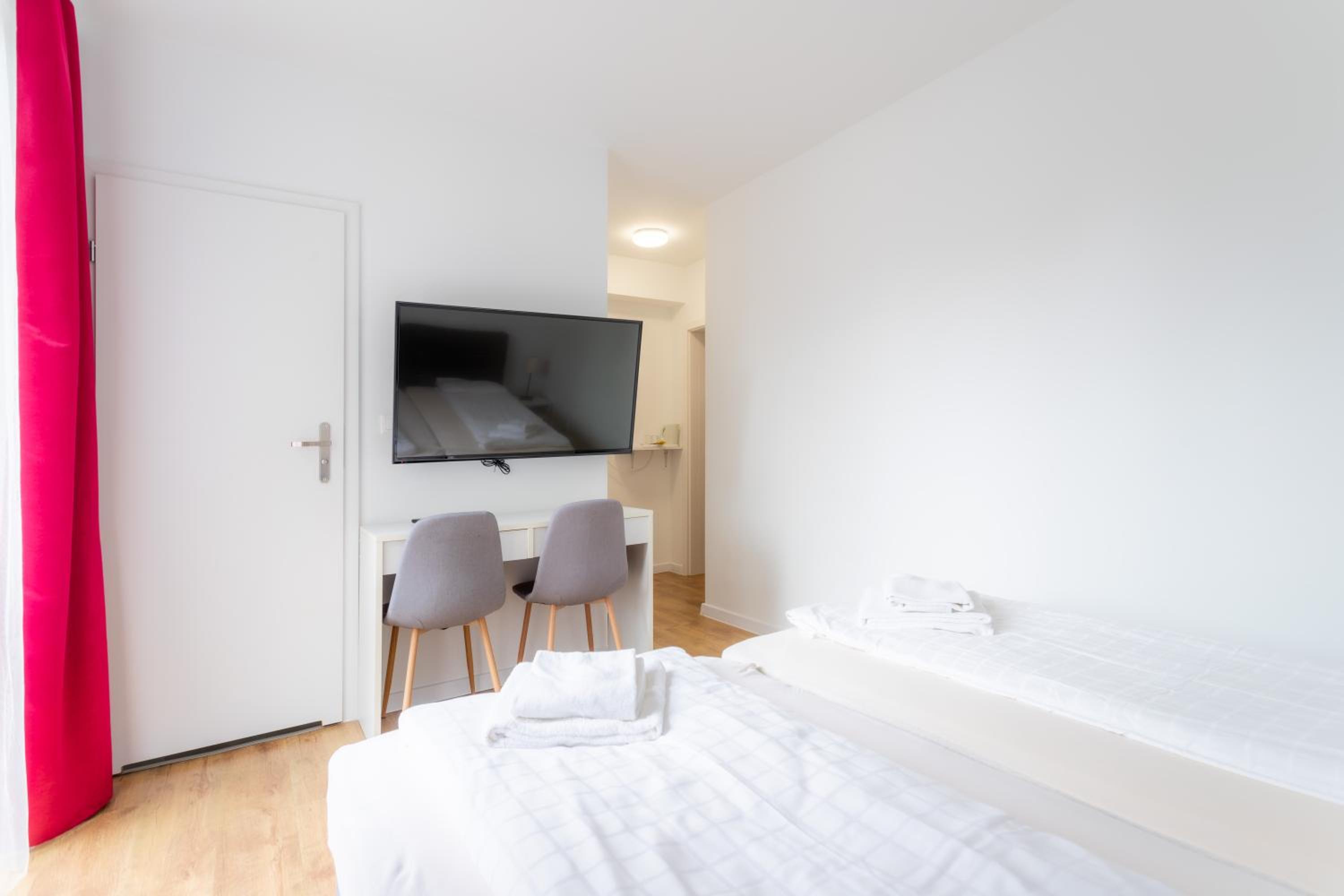 Easy Stay Victus Sopot Walk to the Pier by Noclegi Renters