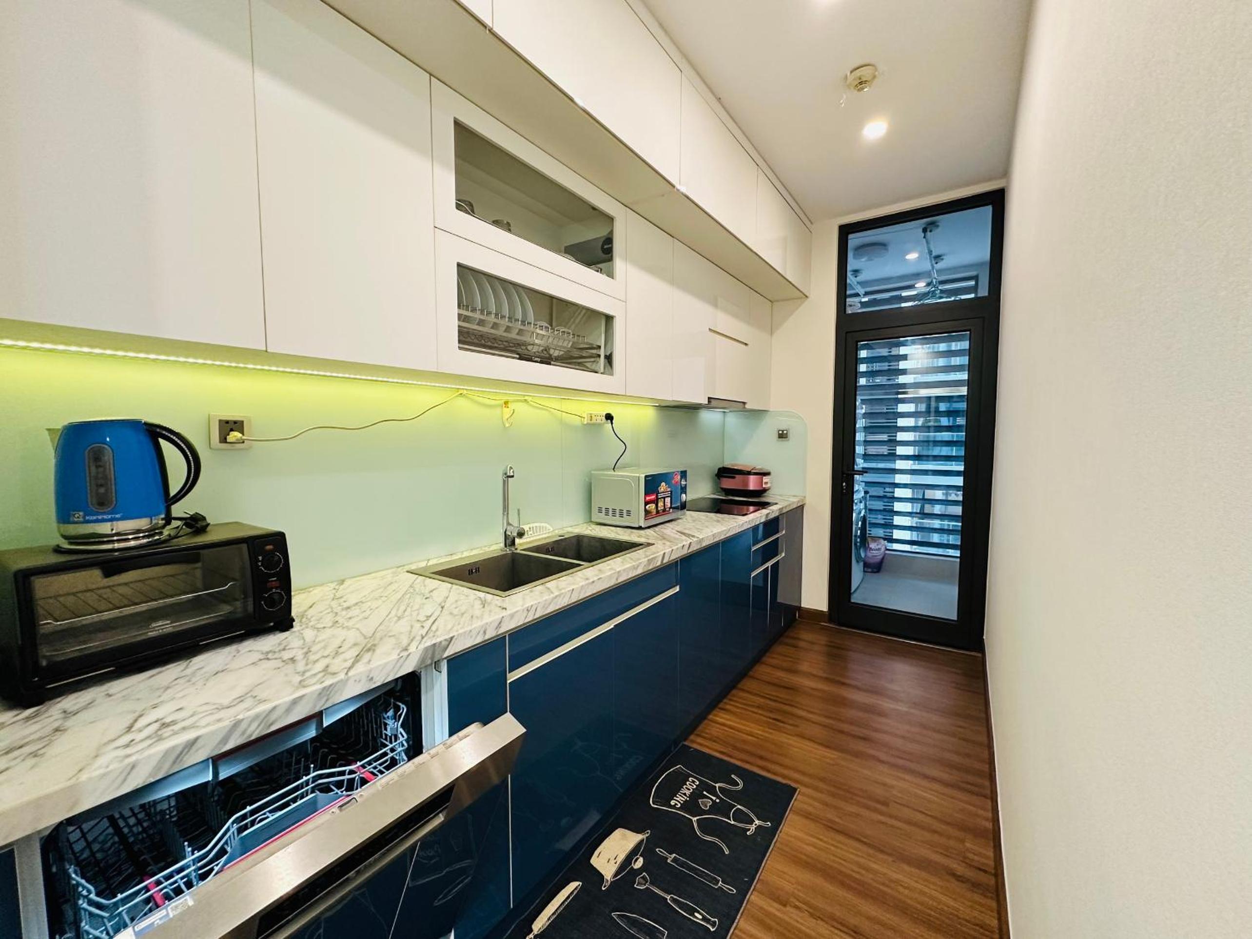 Vinhomes Metropolis Apartment near the United Nations