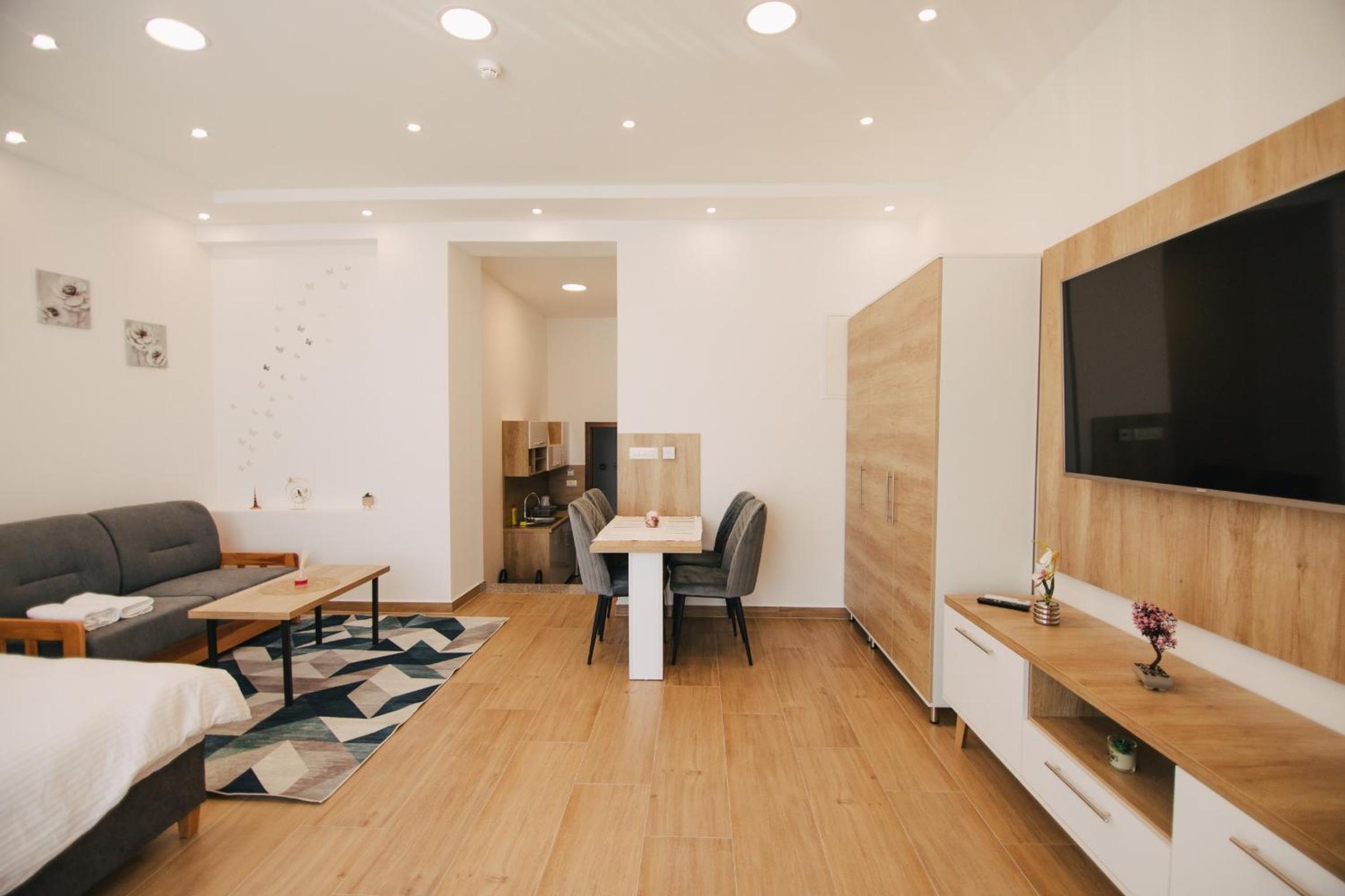 KS Apartments