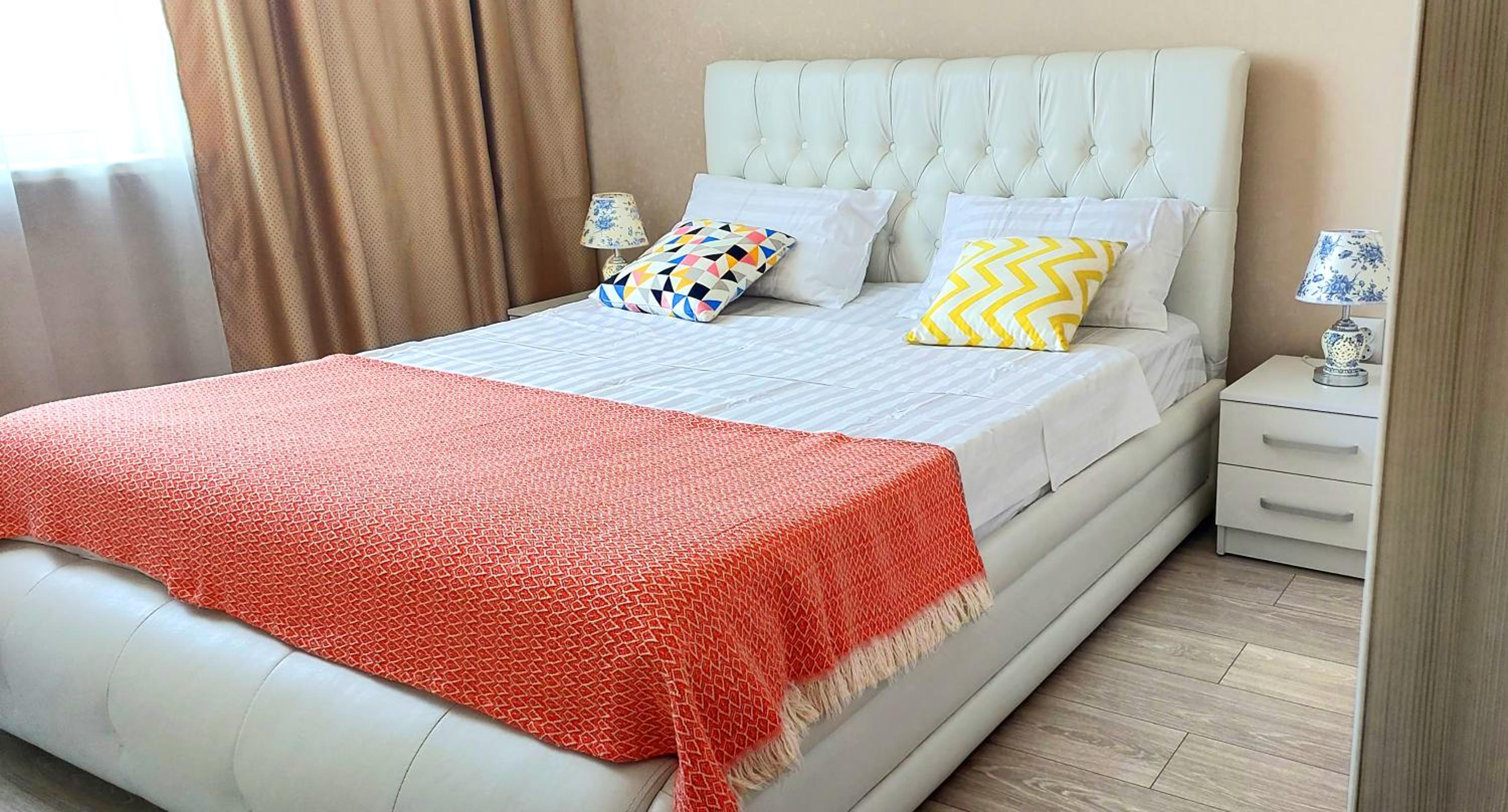Philharmonic boutique apartment with balcony view 3