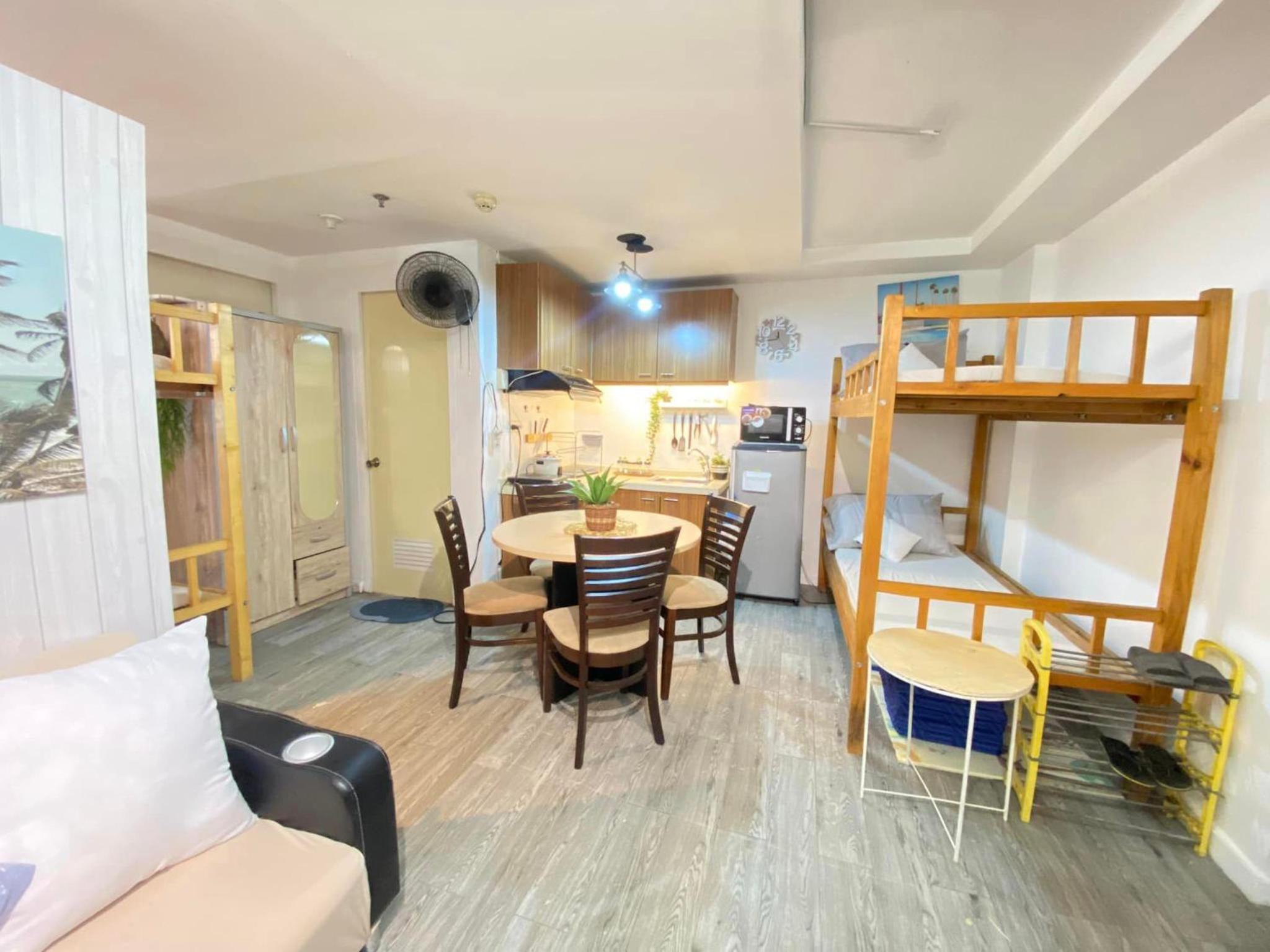 Ortigas Condotel good up to 8 pax view 5