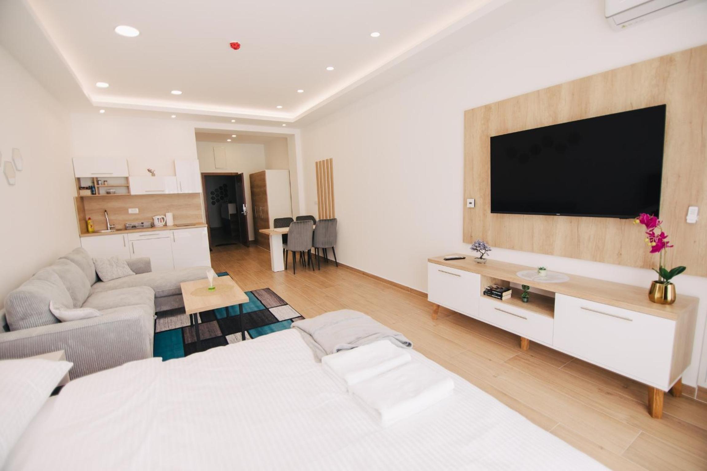 KS Apartments