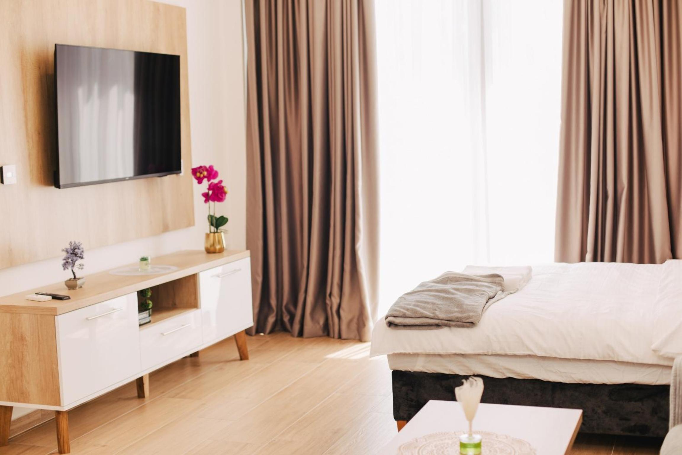 KS Apartments