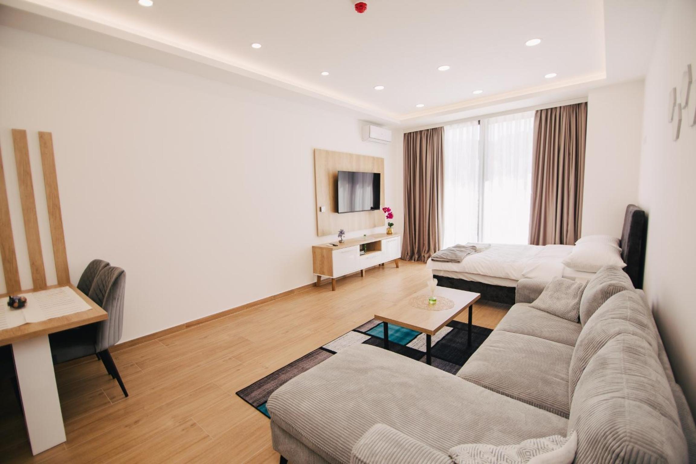 KS Apartments