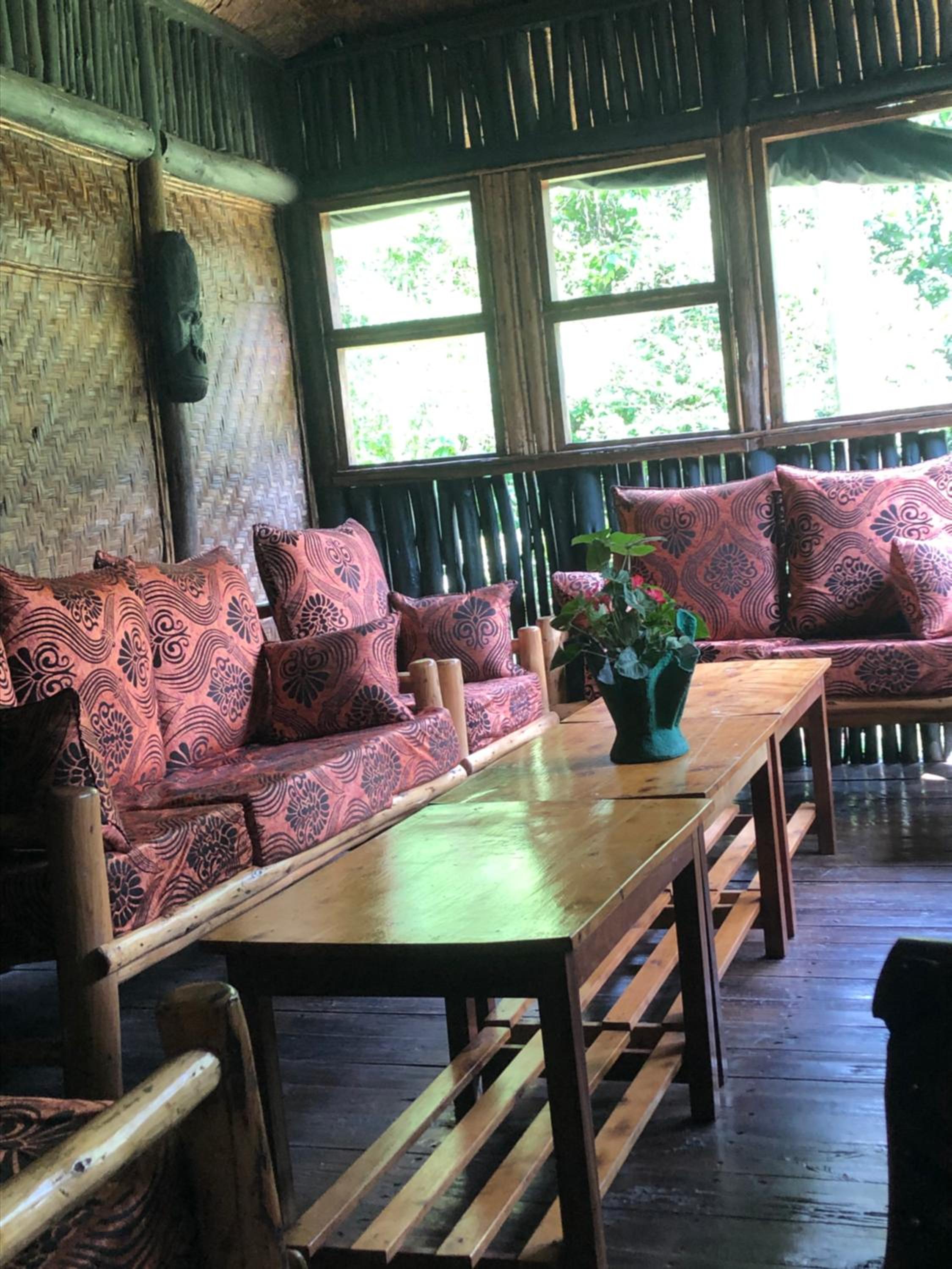 Ruhondeza Lodge