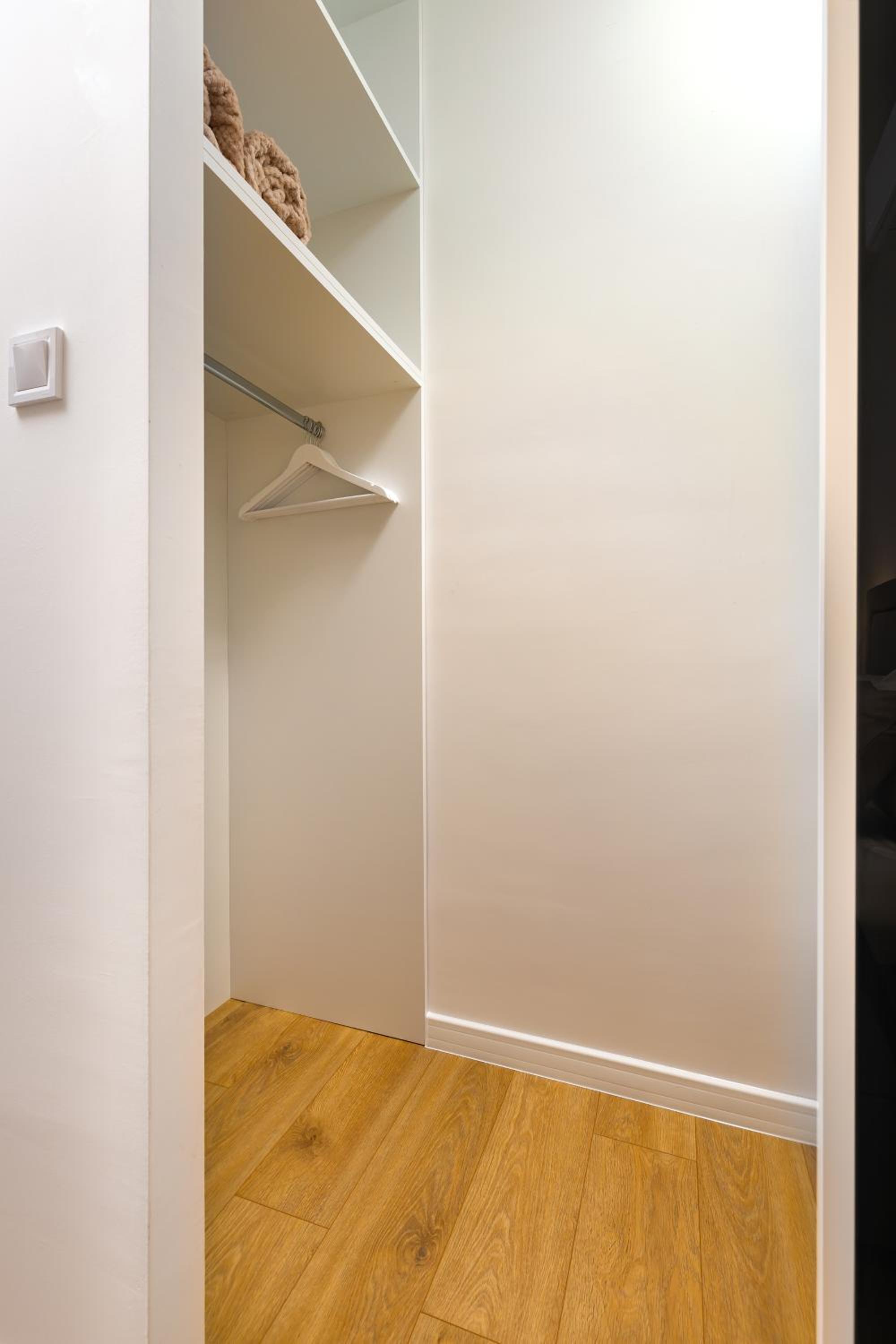 Happy People Plovdiv 1-BD Apartment - White by Flat Mаnager