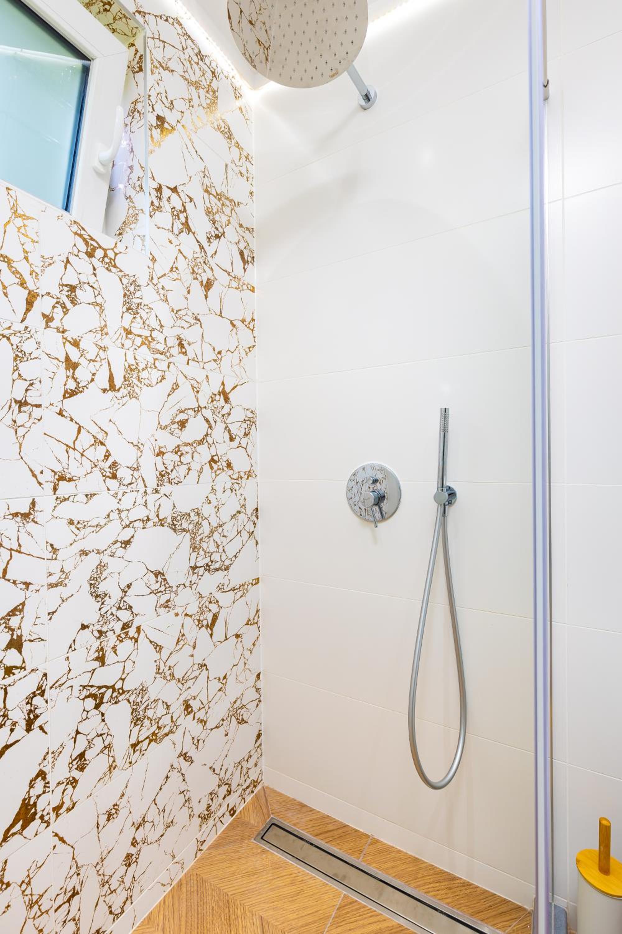 Happy People Plovdiv 1-BD Apartment - White by Flat Mаnager