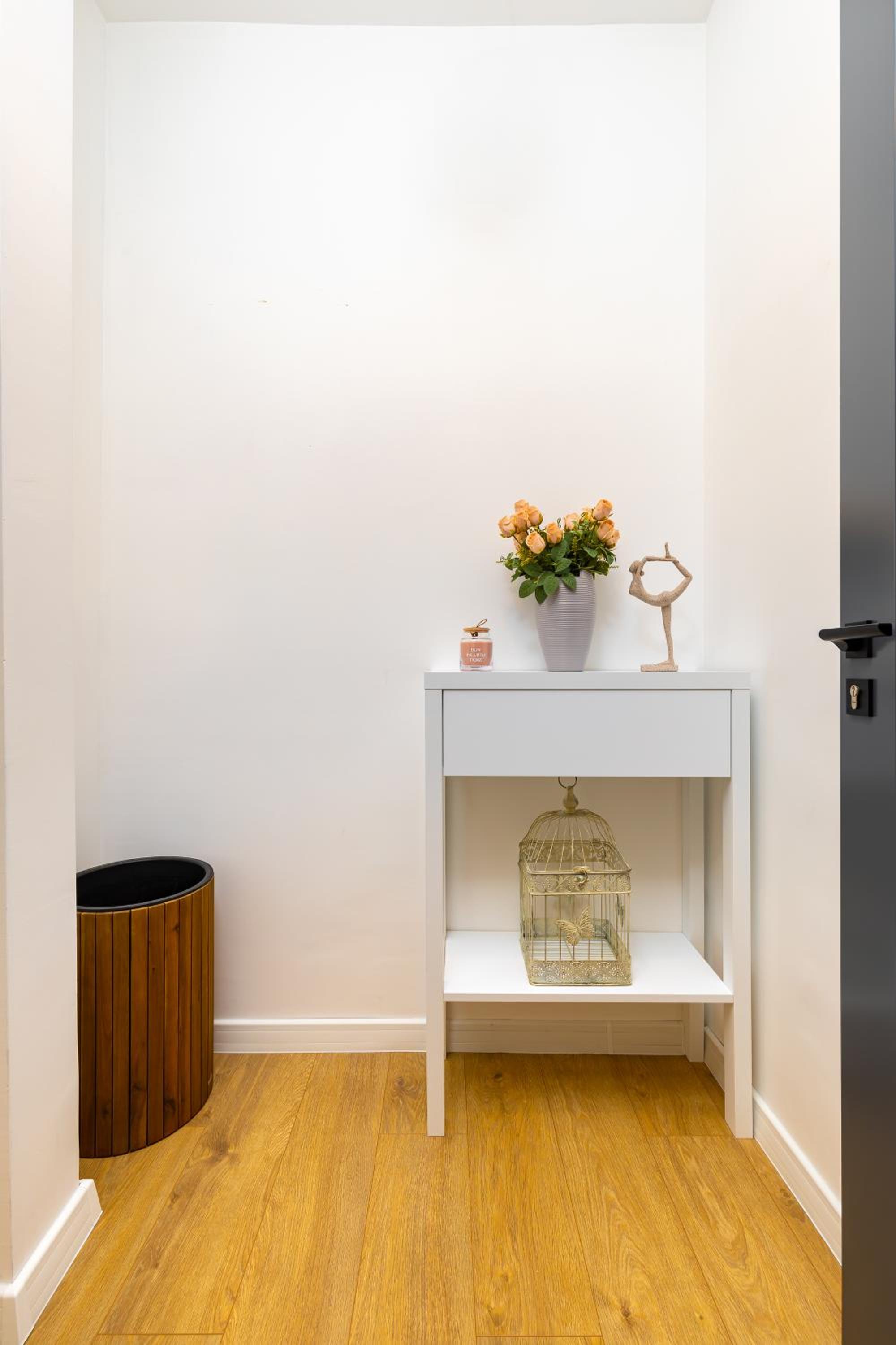 Happy People Plovdiv 1-BD Apartment - White by Flat Mаnager