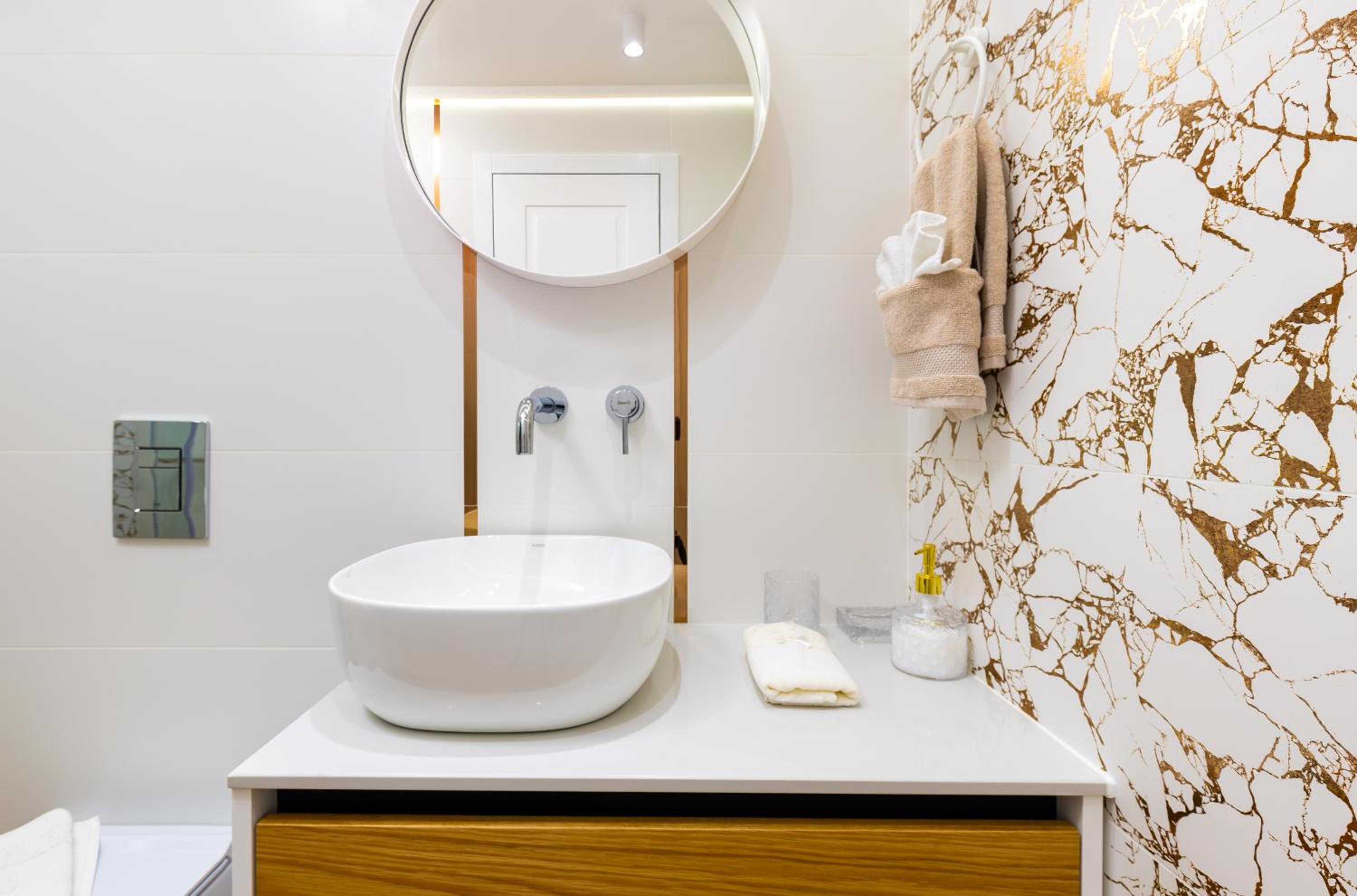 Happy People Plovdiv 1-BD Apartment - White by Flat Mаnager
