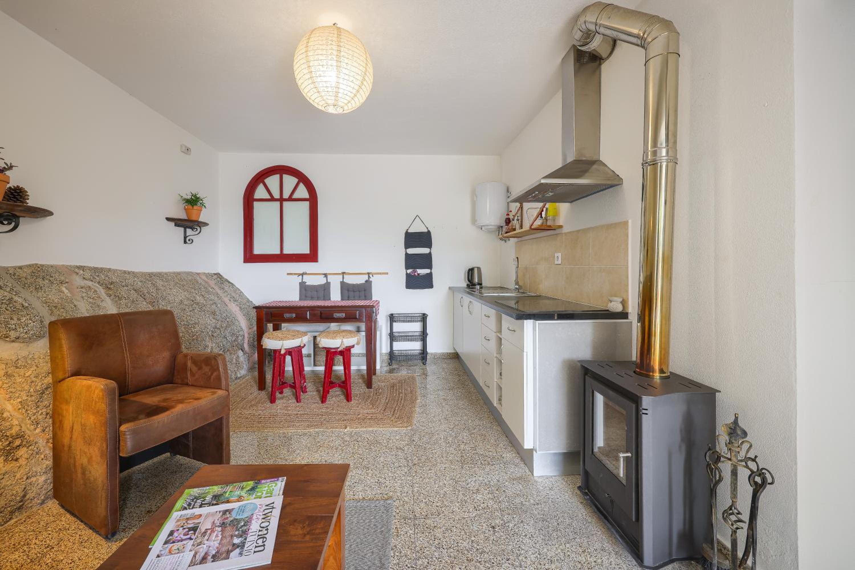 Cosy apartment at Portuguese Quinta view 2
