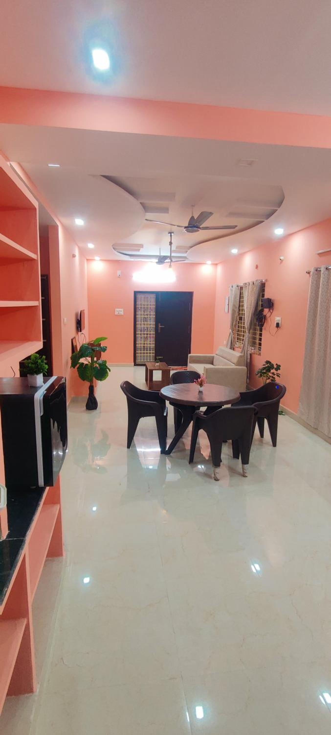 Ruhithahomestay- AC ROOMS-FREE WIFI- ANDROID TV - NEAR TO ALIPIRI- DOOR SERVICE view 4