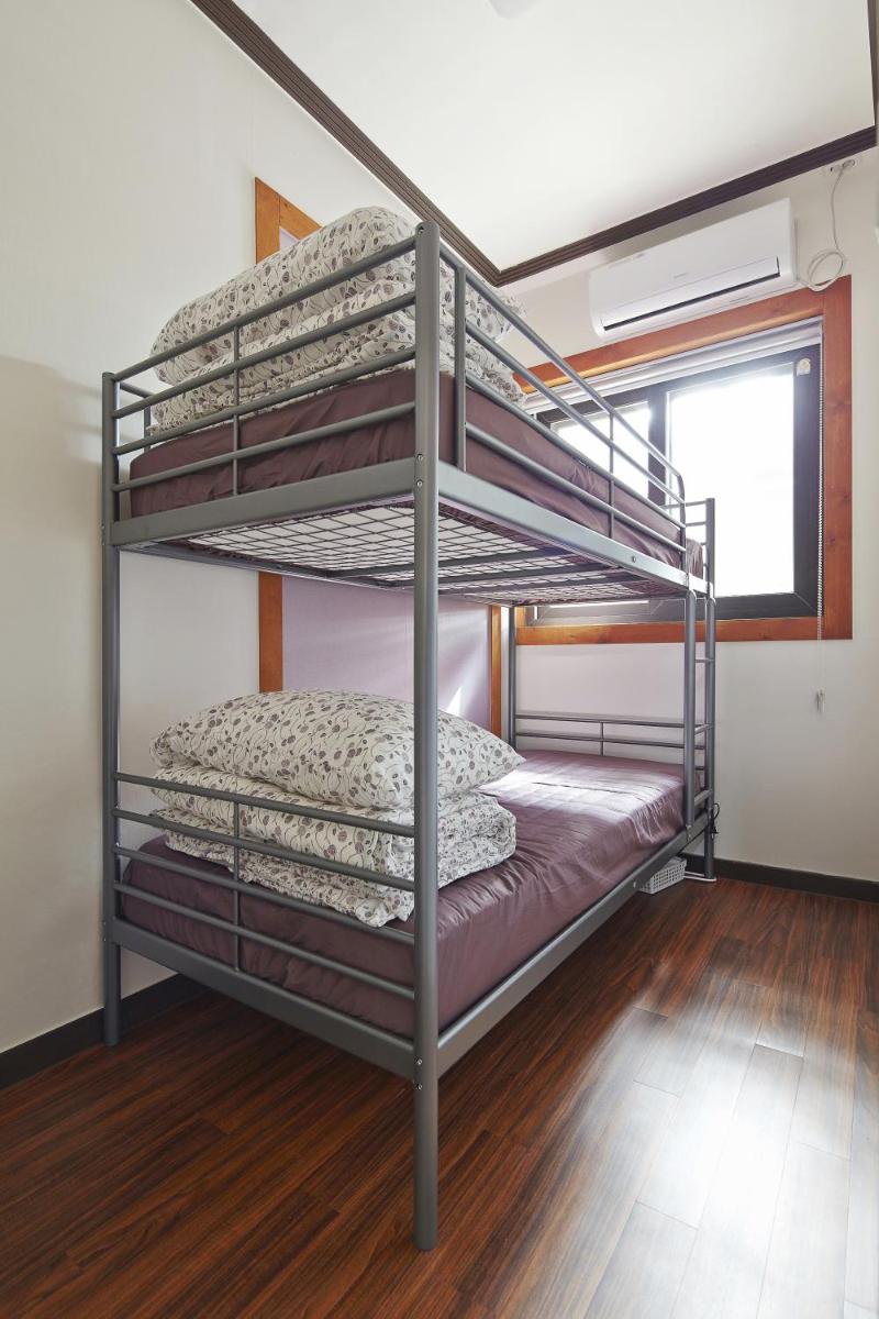 Jiwoljang Guesthouse