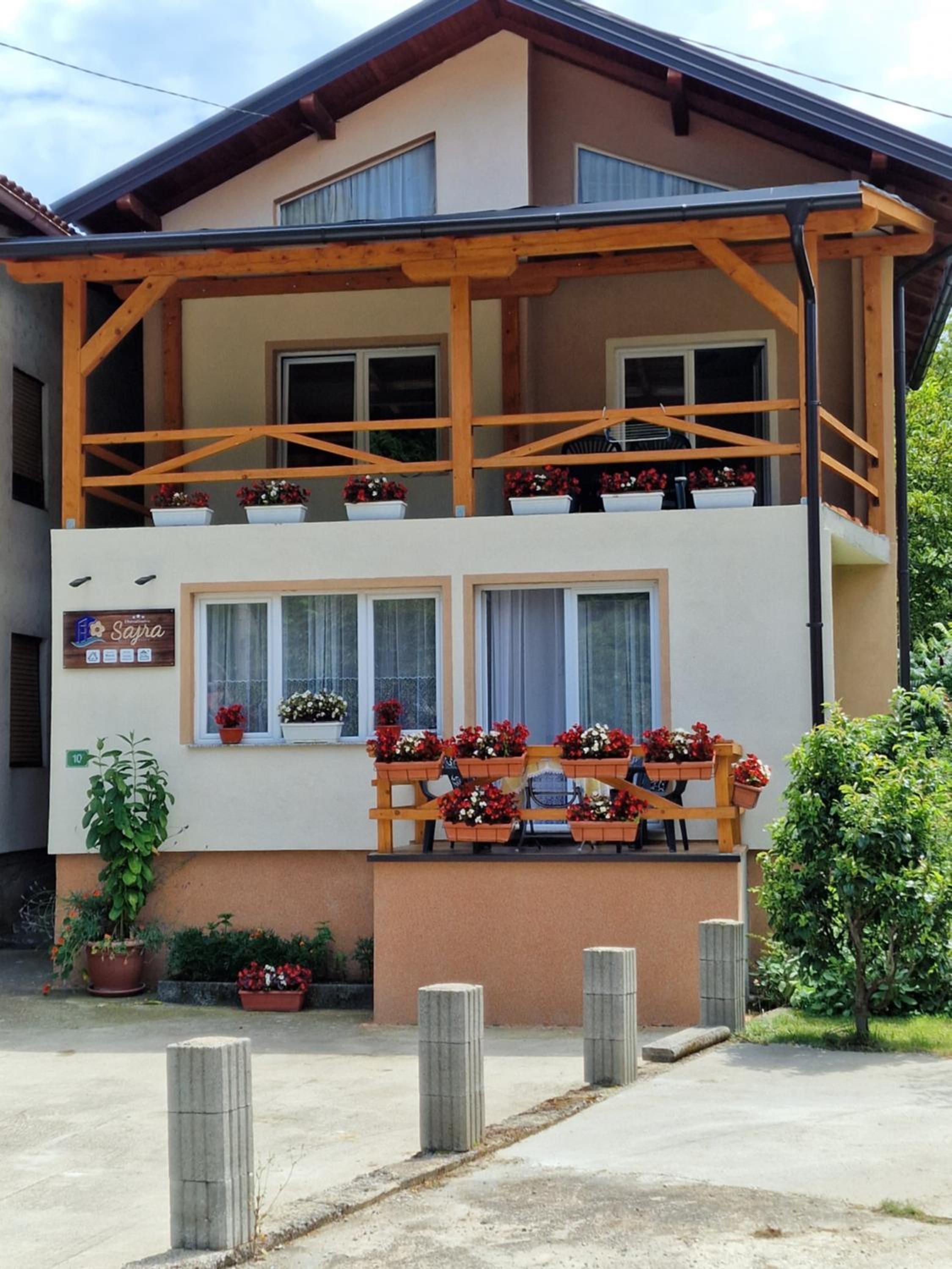 Apartment Sajra