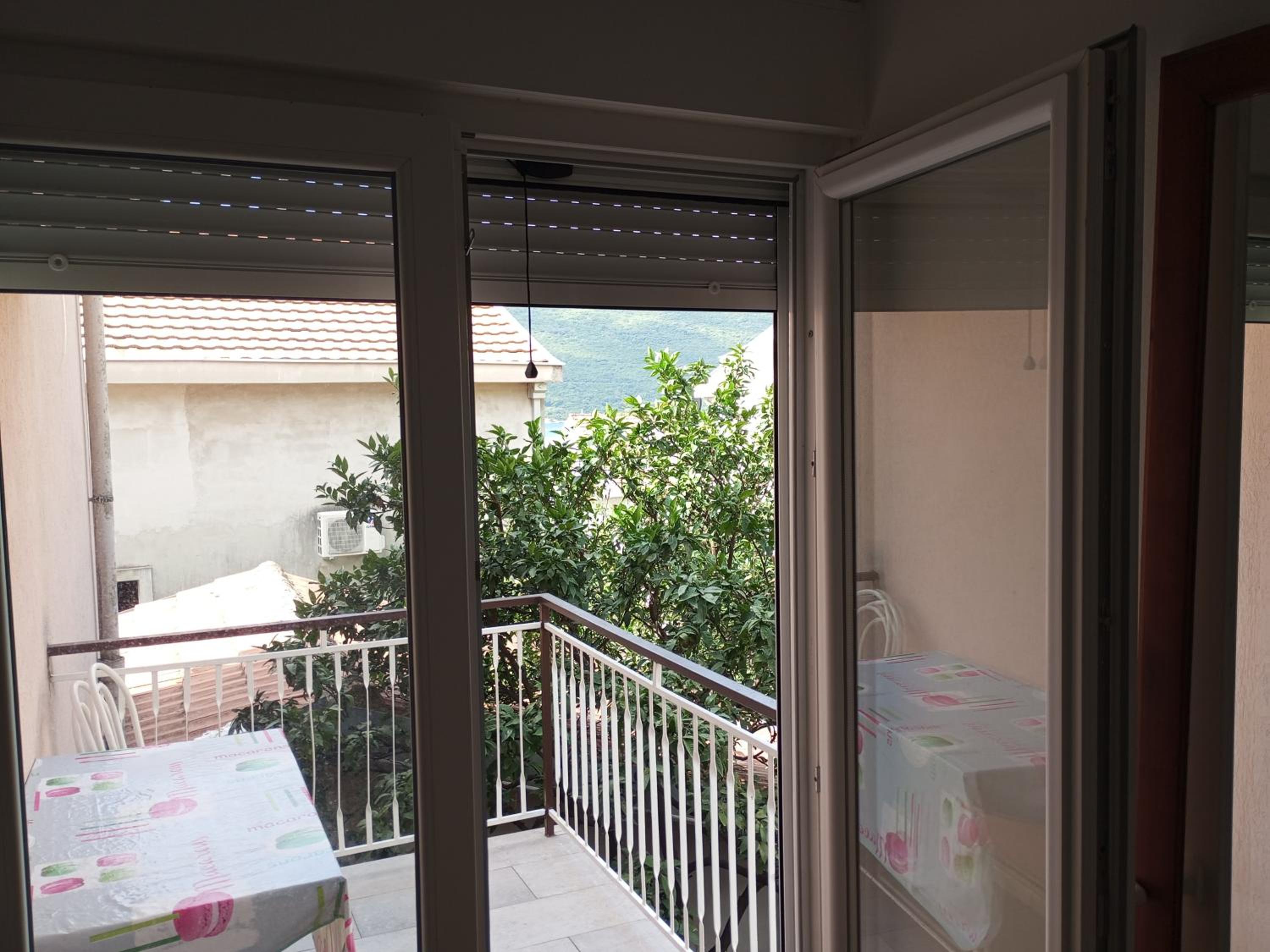 Apartmani Bane2 view 3