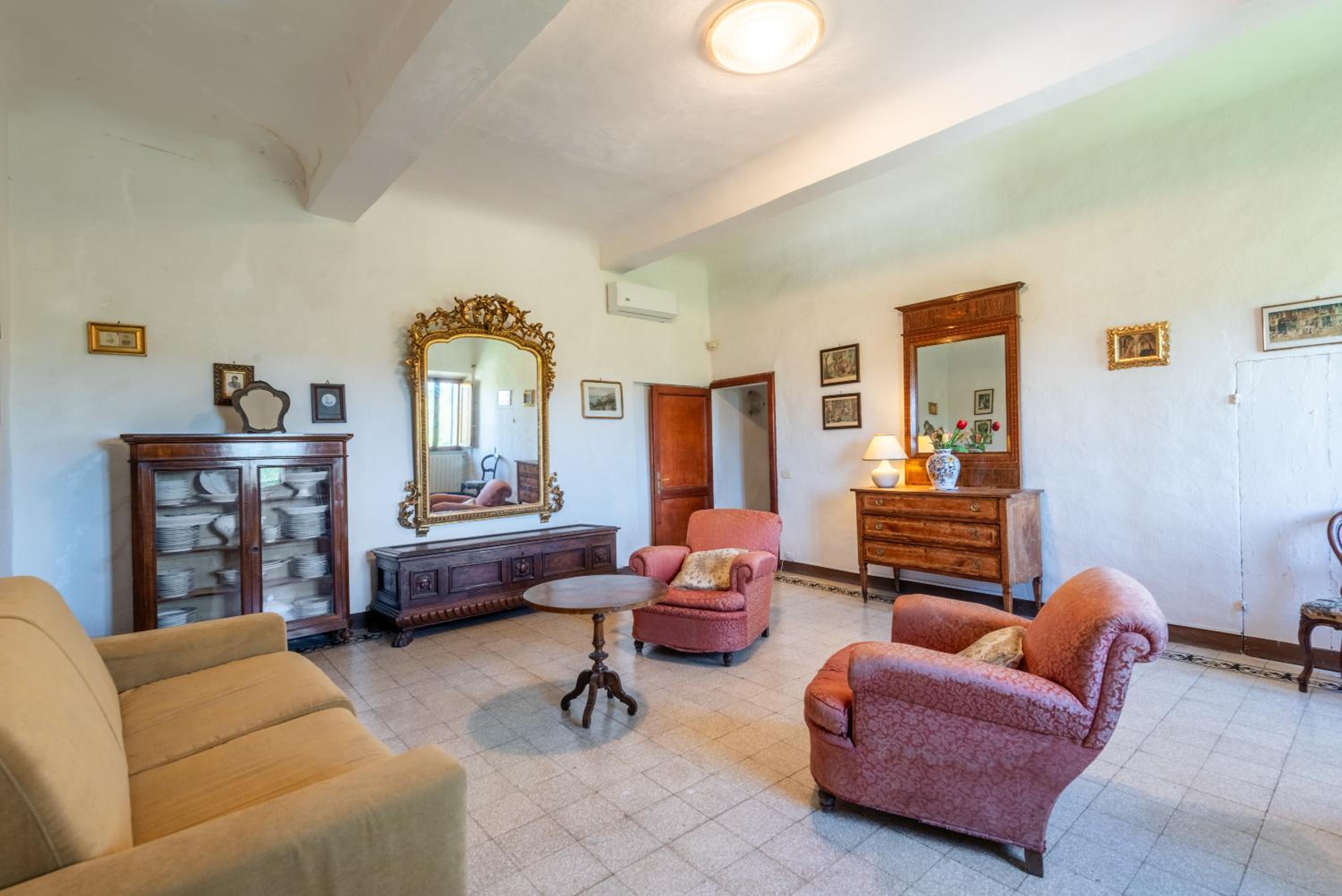 Brown apartment Siena