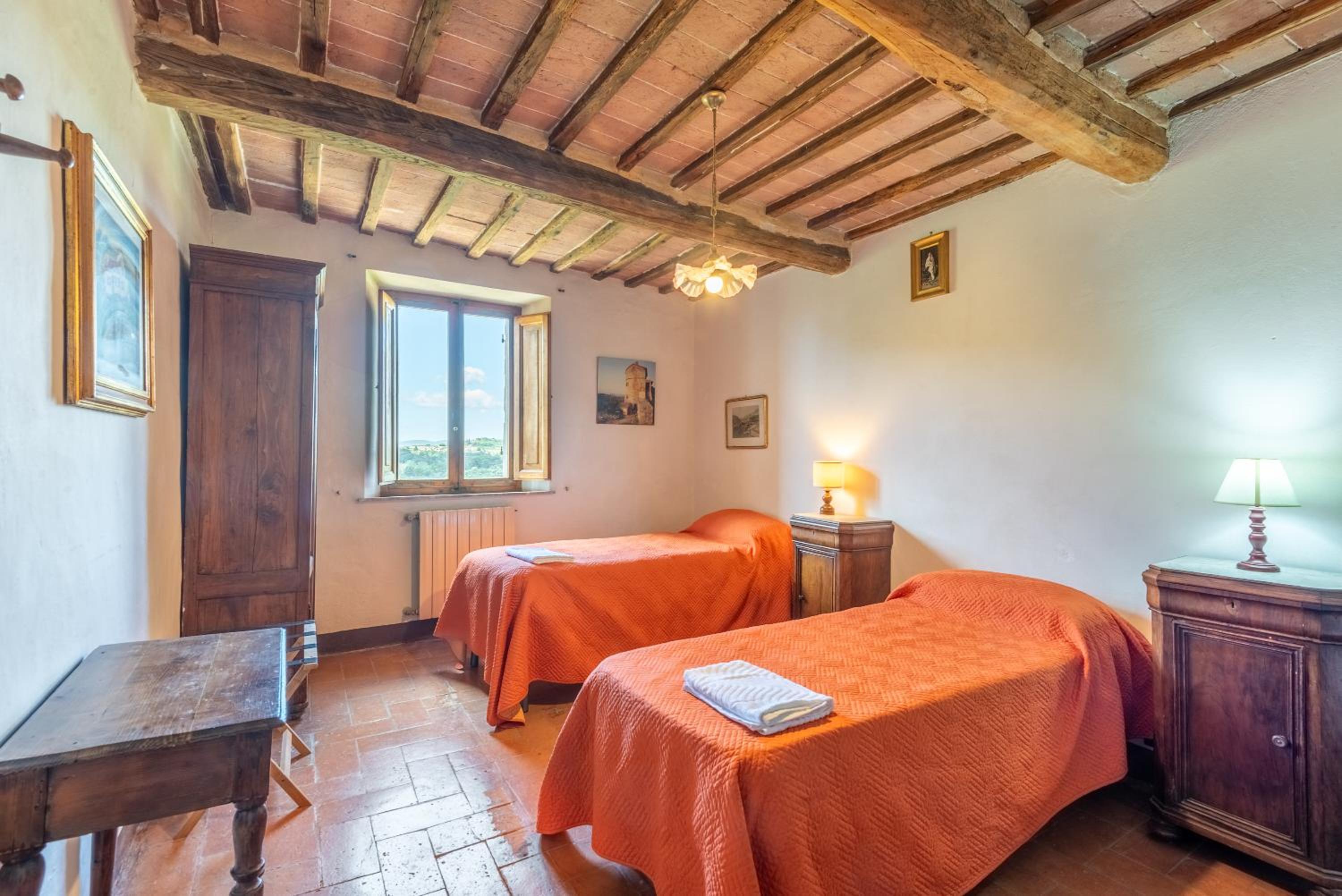 Brown apartment Siena