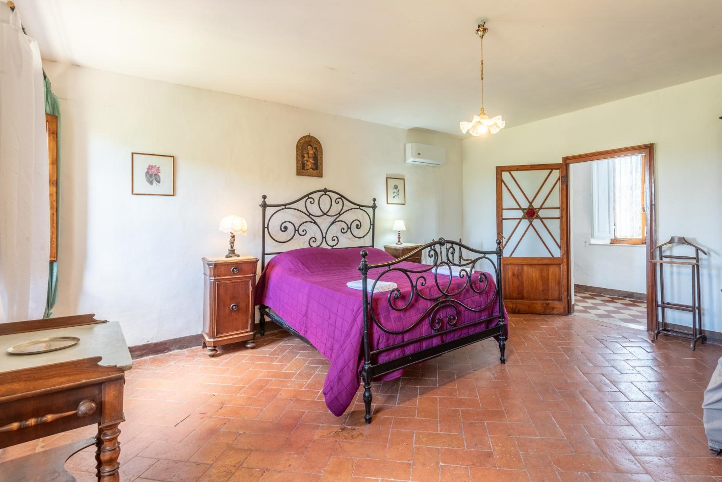 Brown apartment Siena