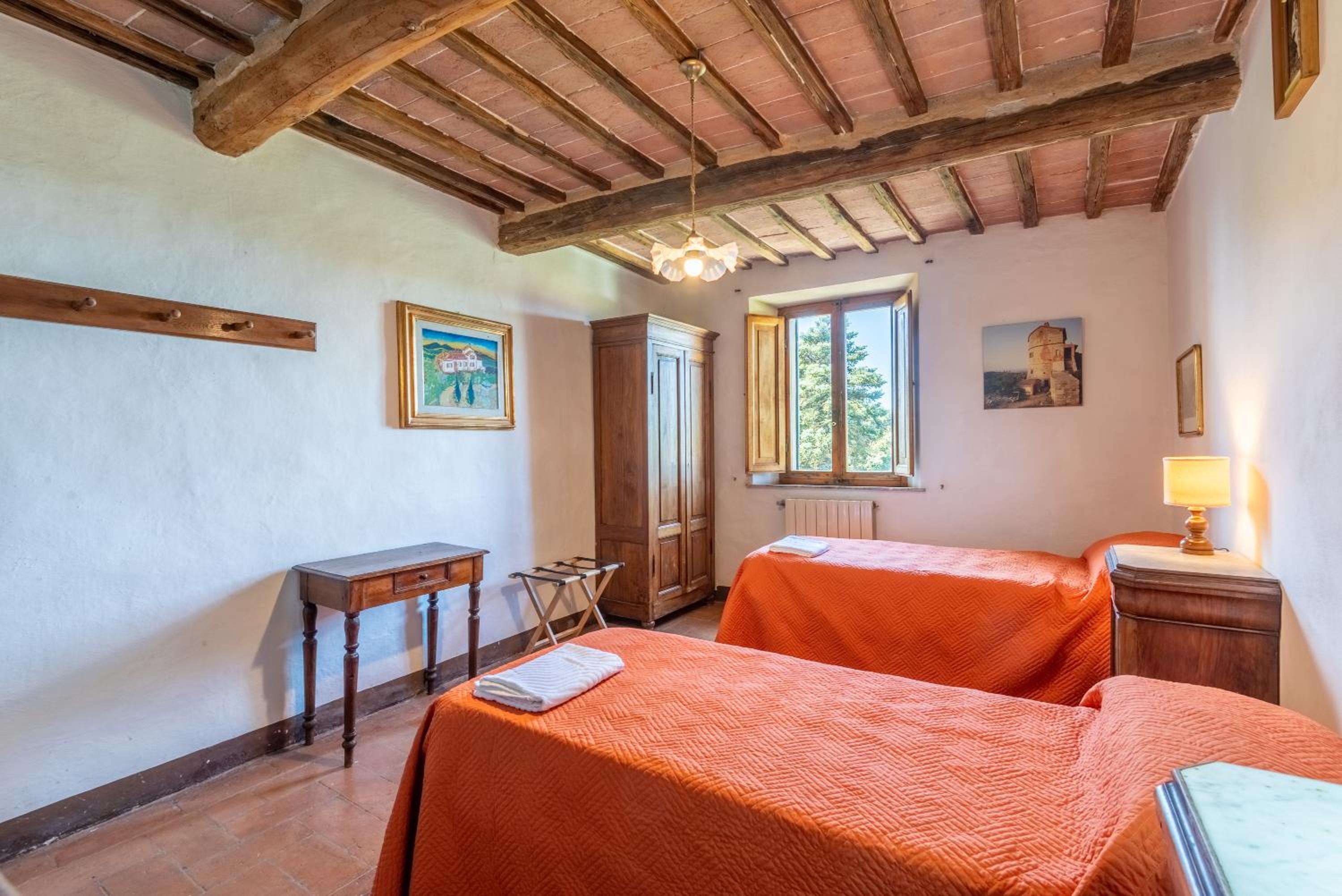 Brown apartment Siena