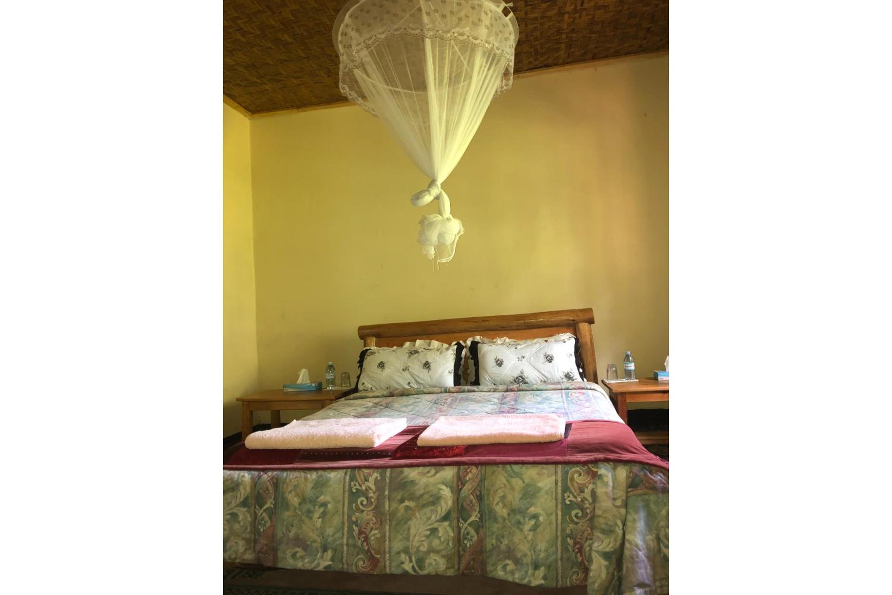 Ruhondeza Lodge
