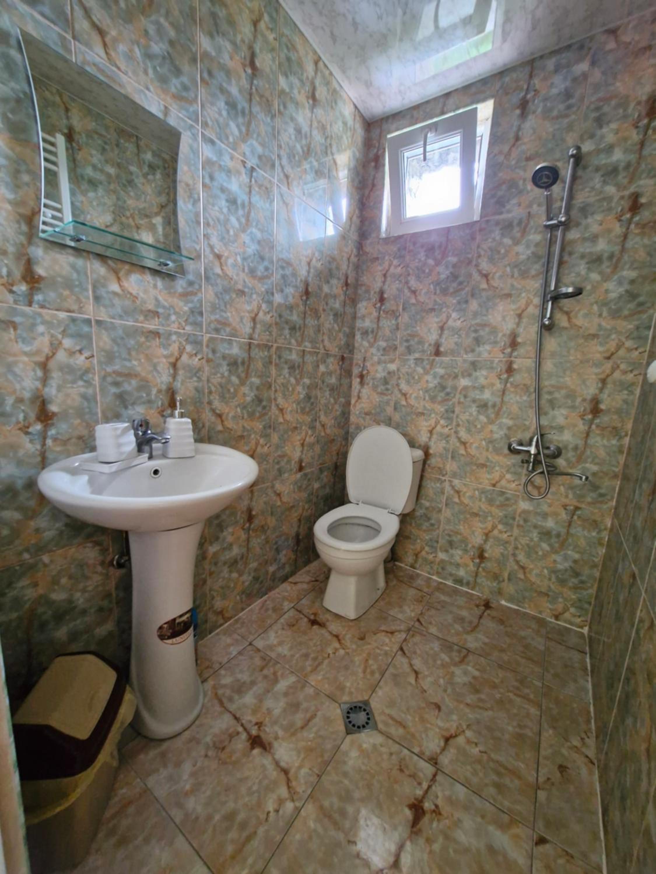 Photo 28