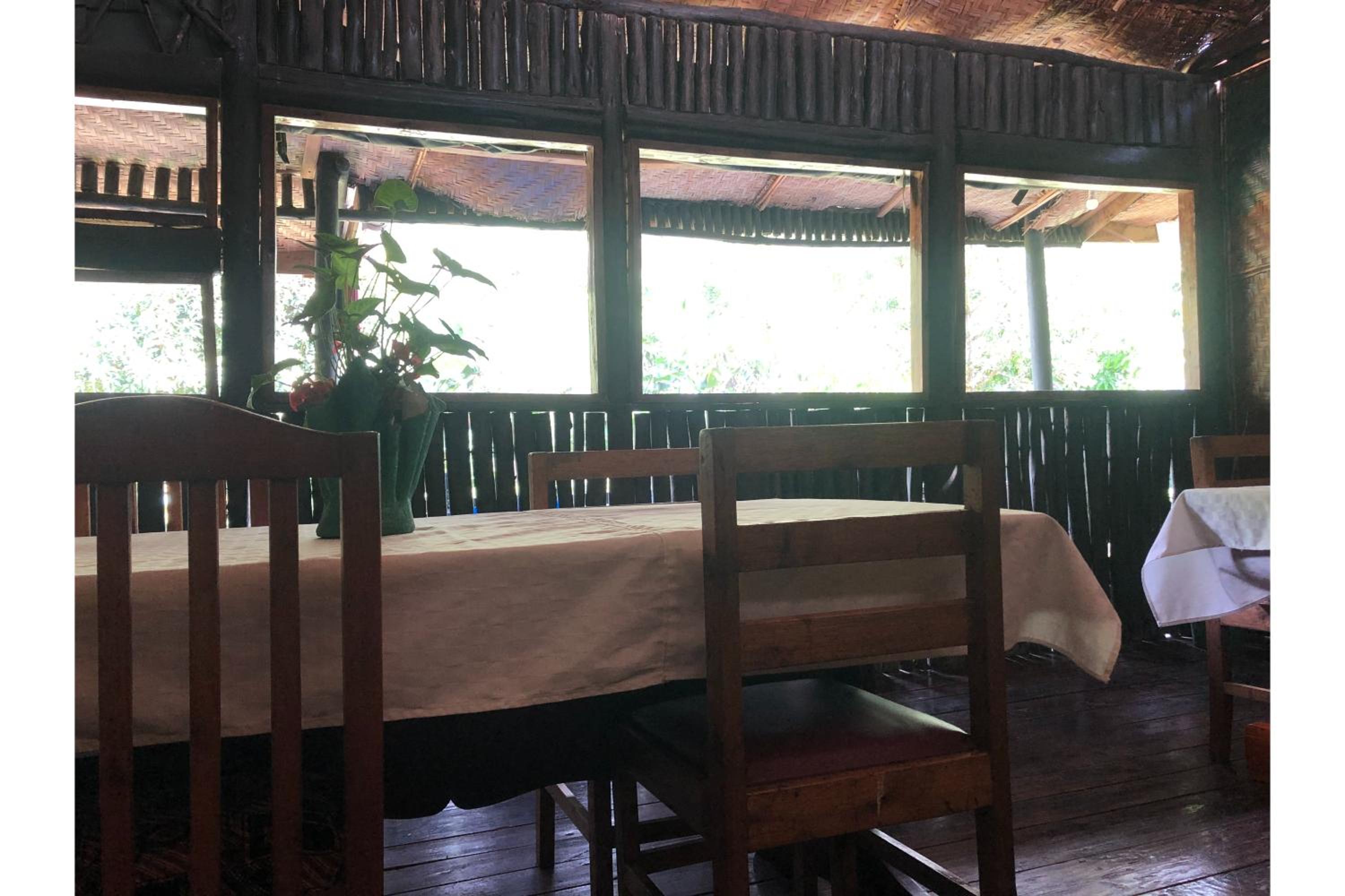 Ruhondeza Lodge