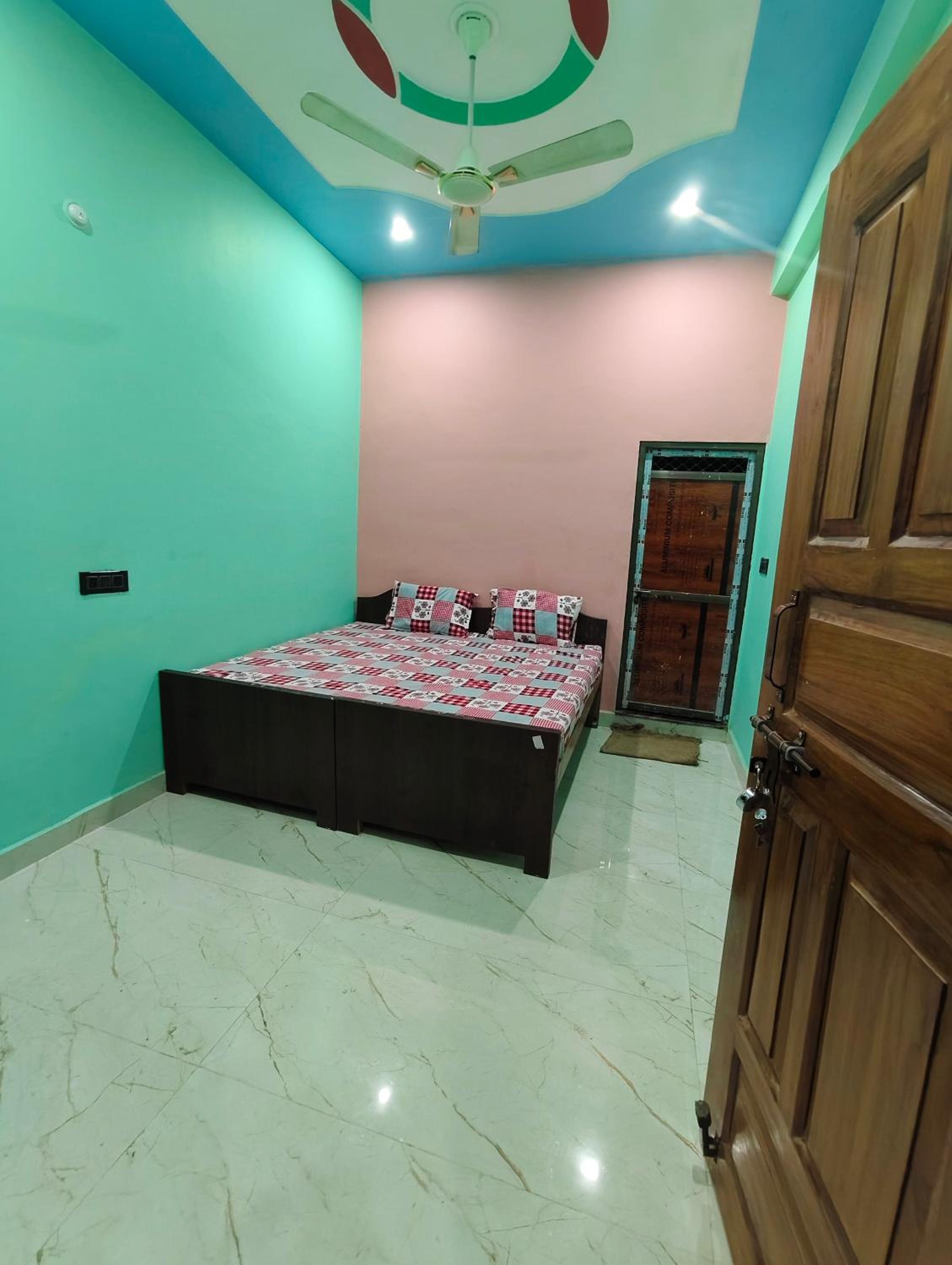Chandrika palace near Ram mandir and ayodhya railway view 2