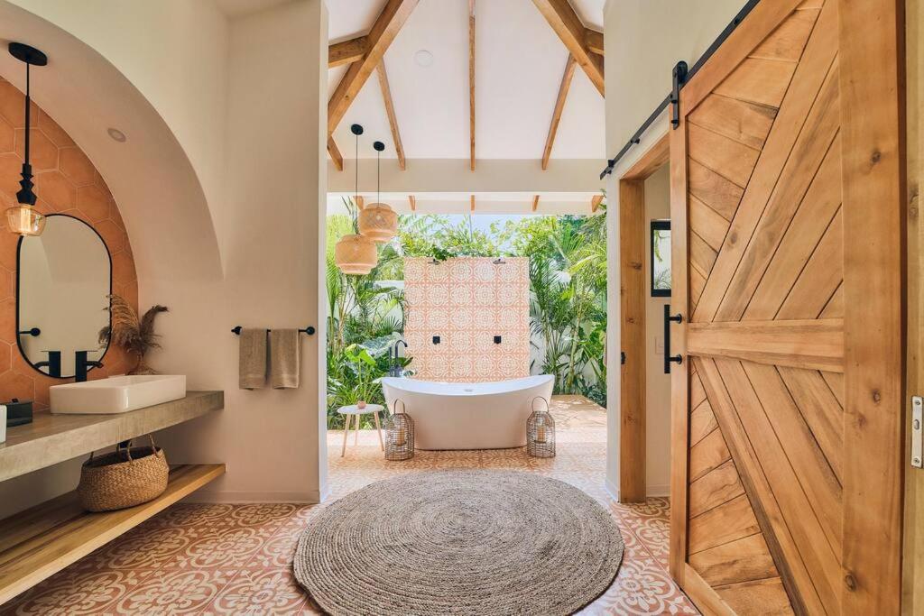 Casa Nalaya - Exclusiva Casa de Lujo entre el Mar y la Jungla