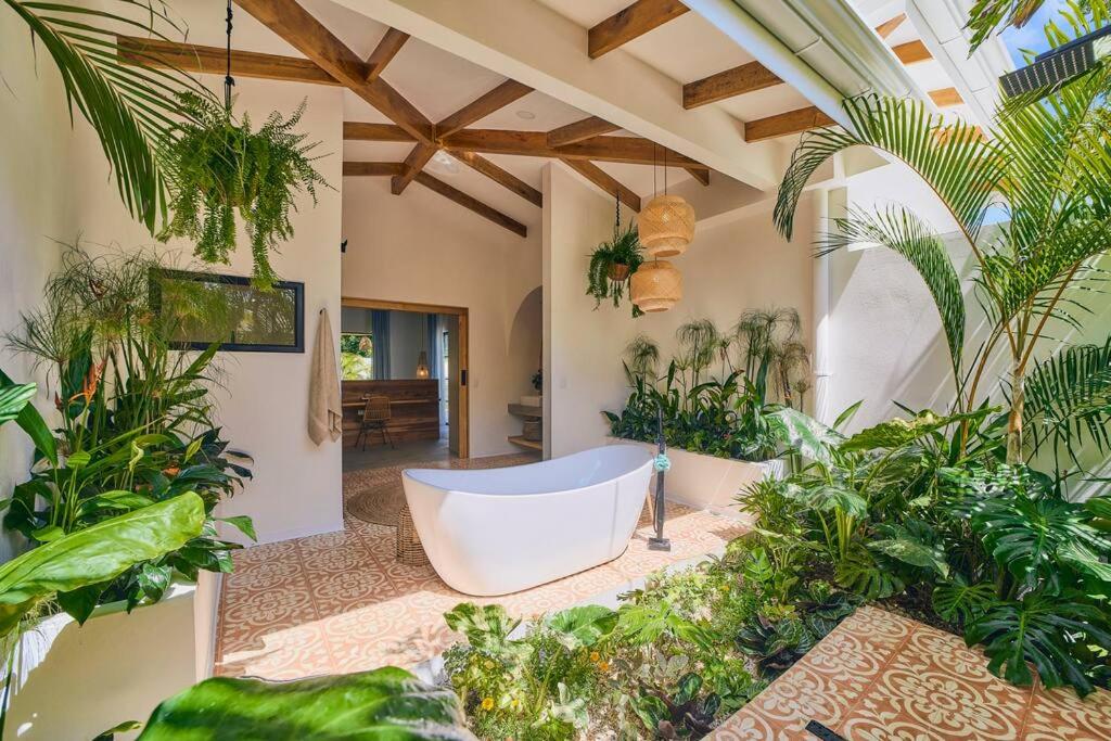 Casa Nalaya - Exclusiva Casa de Lujo entre el Mar y la Jungla
